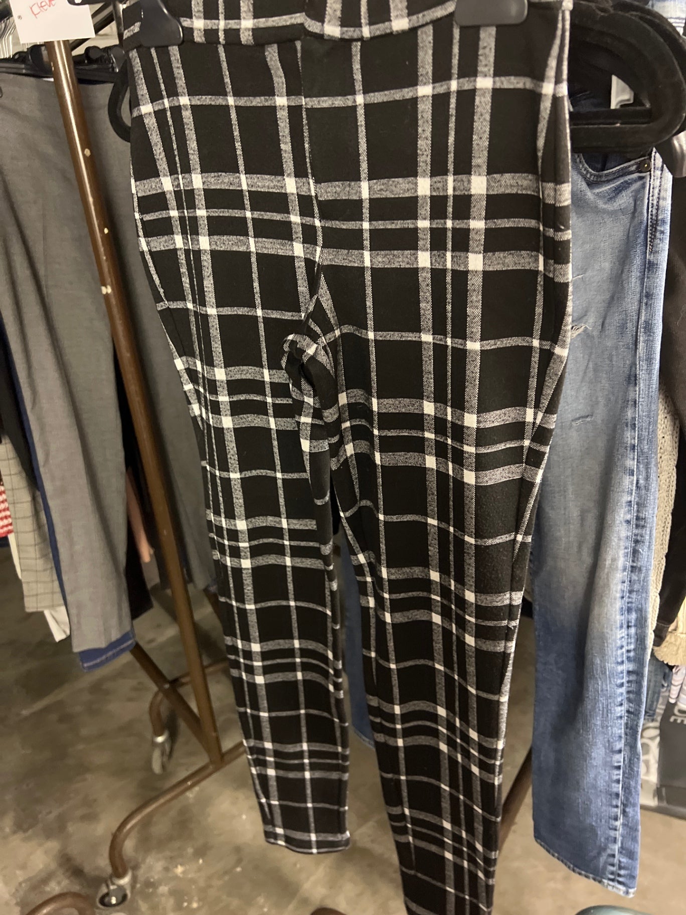 Mango Hose kariert Größe: Xs
