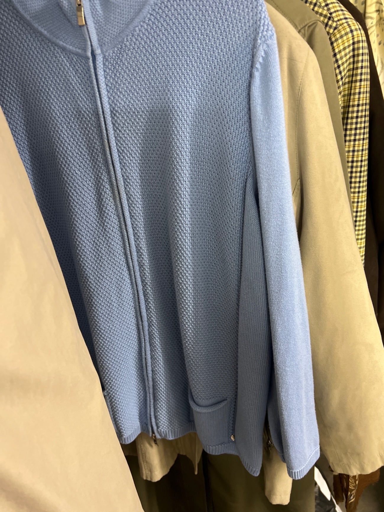 Rabe Strickjacke Größe: 48 REDUZIERT Fleck