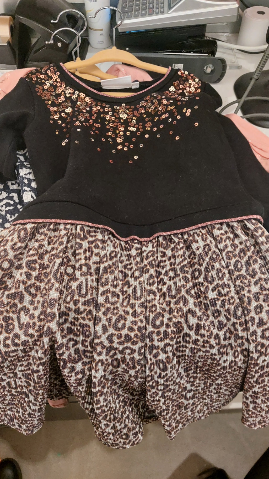 Happy Girls Kleid Schwarz und Leopardenmuster Größe: 116