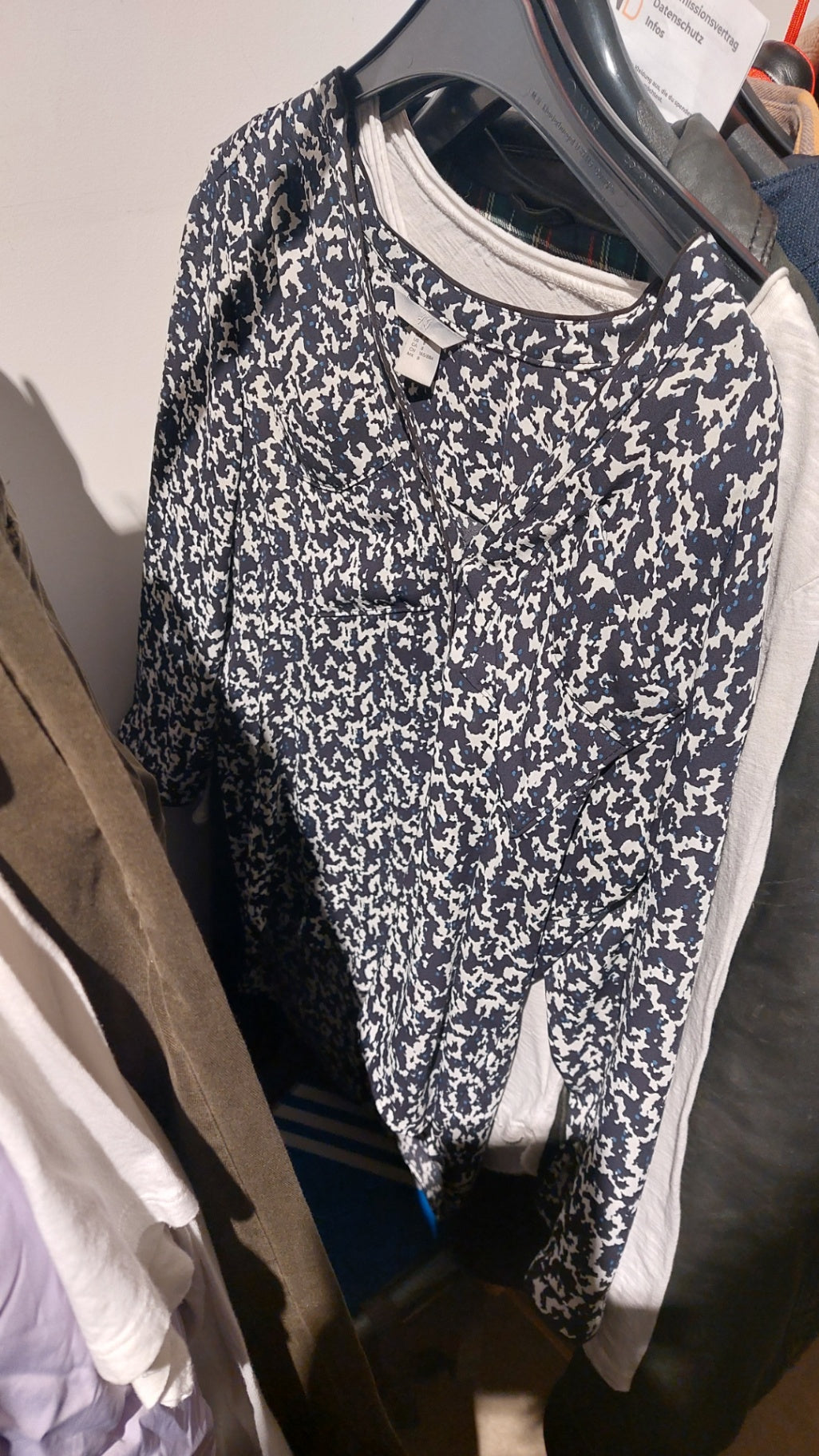H&M Bluse Schwarz, Blau und Weiß Größe: 38