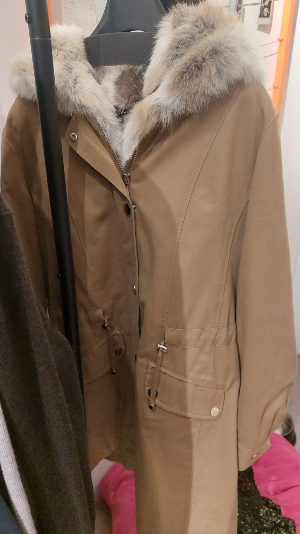 Pelzjacke Braun -NP 400€-ungetragen- Größe: 44