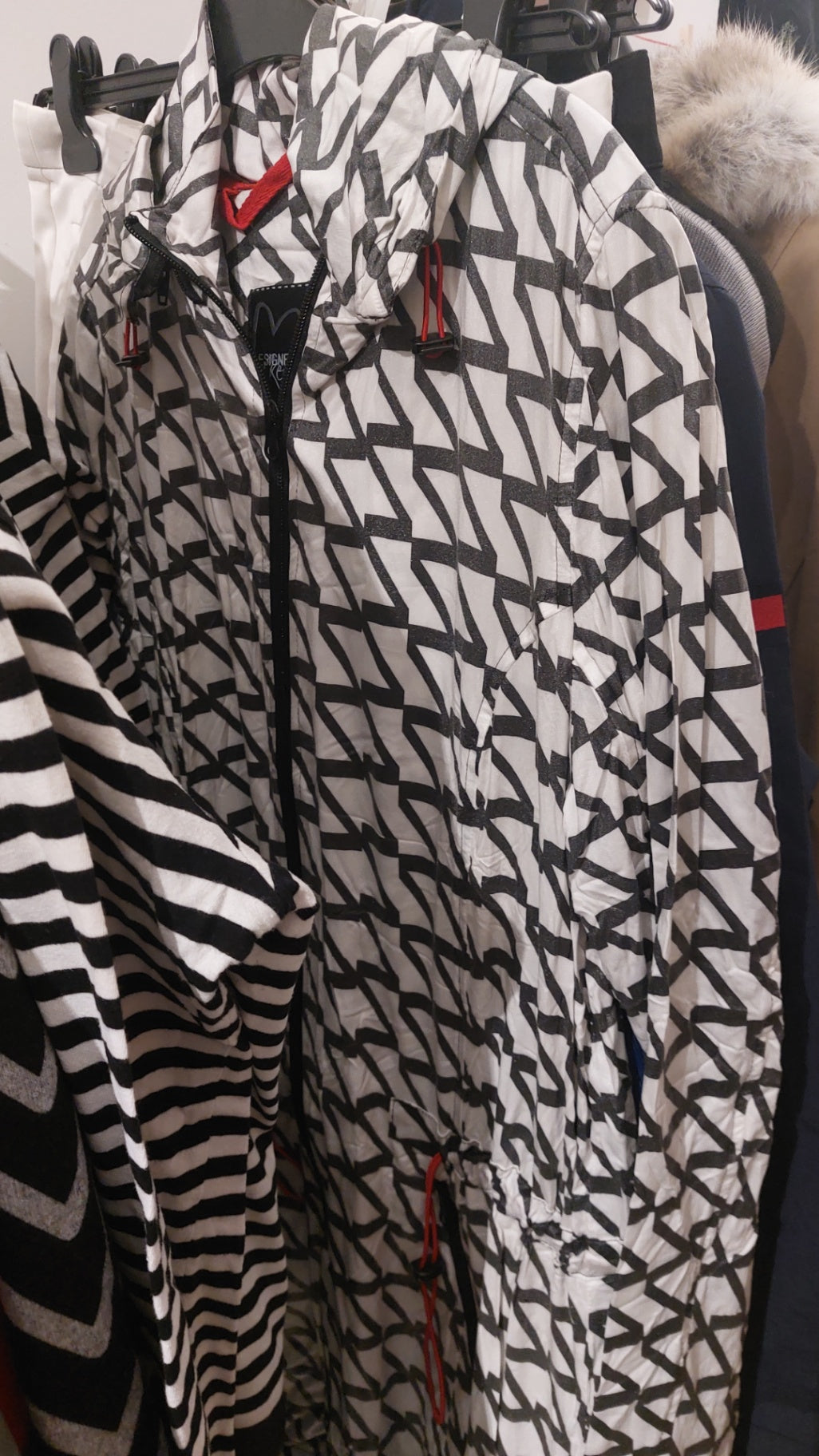 Kenny S. Jacke Schwarz-Weiß Größe: M