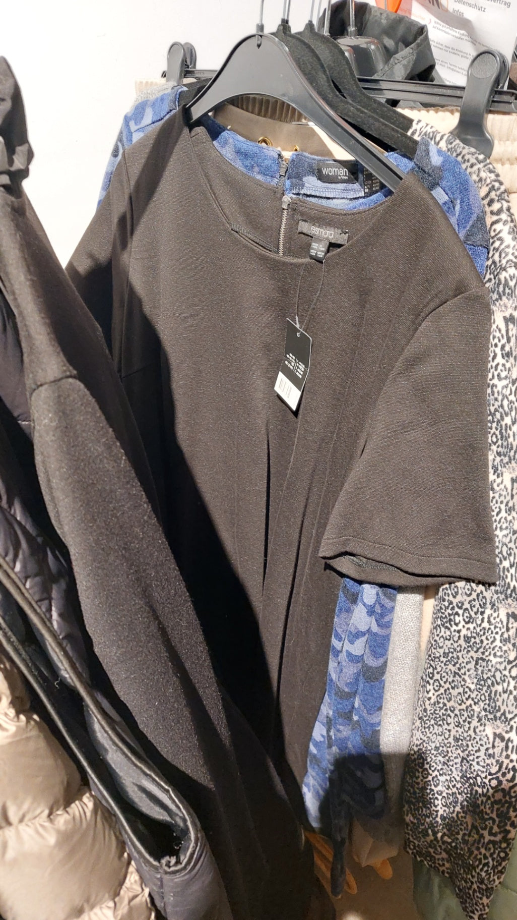 esmara Kleid Schwarz Größe: 44