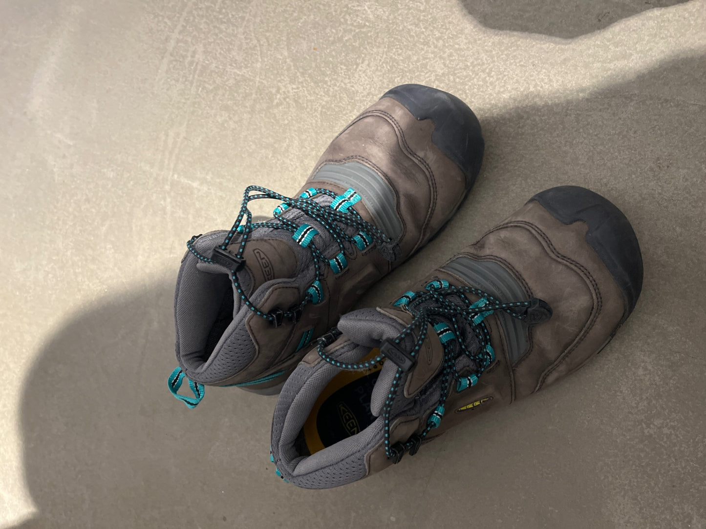Keen Wanderschuhe Braun Größe: 38
