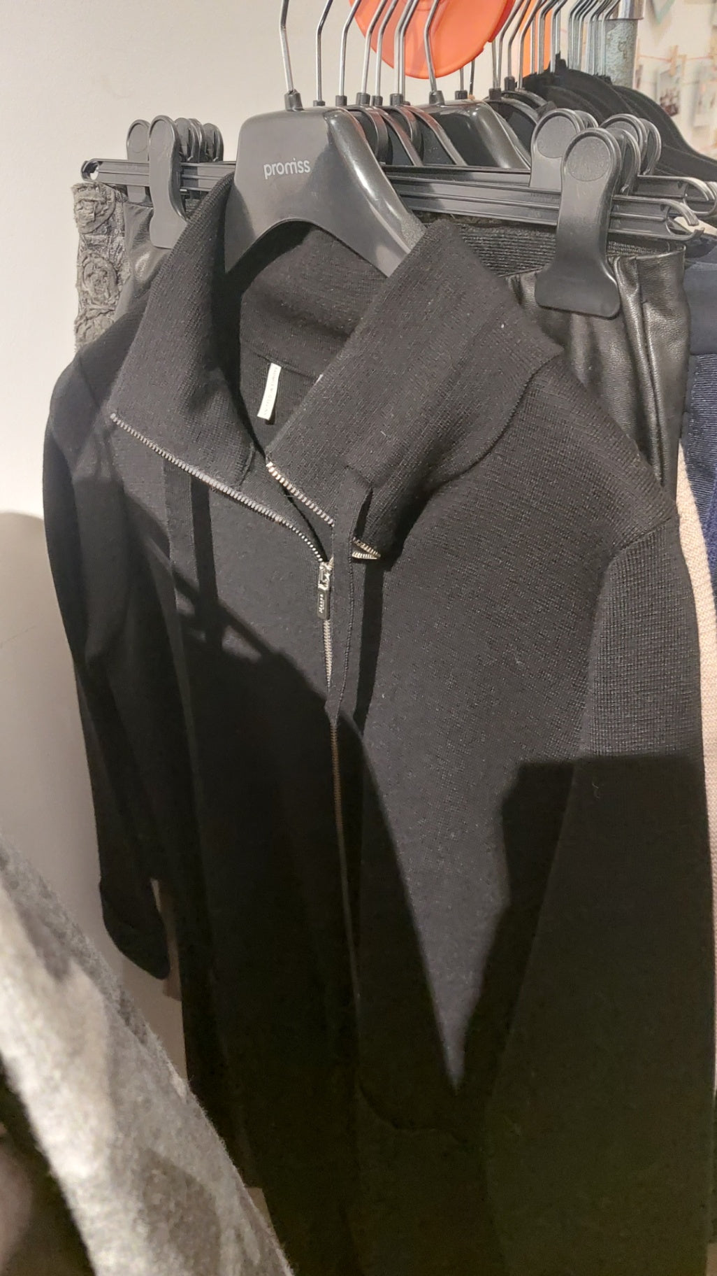 Maerz Lange Sweatjacke Schwarz Größe: 36