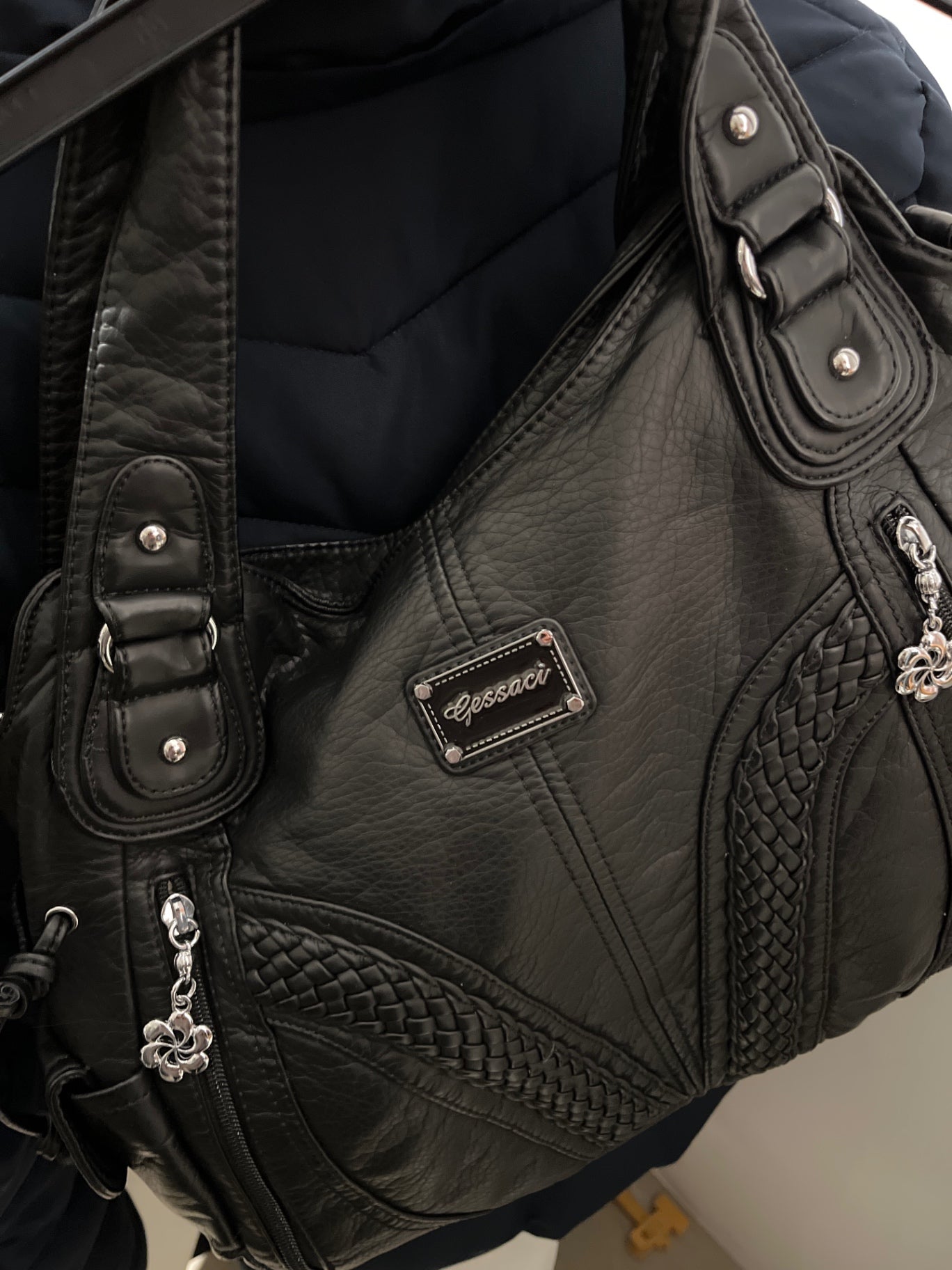 Gessaci Handtasche Schwarz Größe: