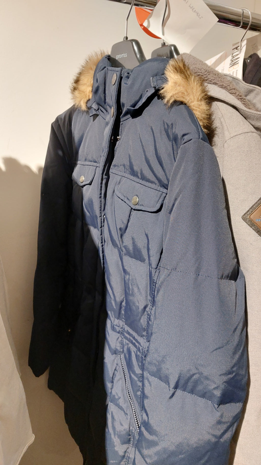 Esprit Daunenjacke Blau Größe: 42