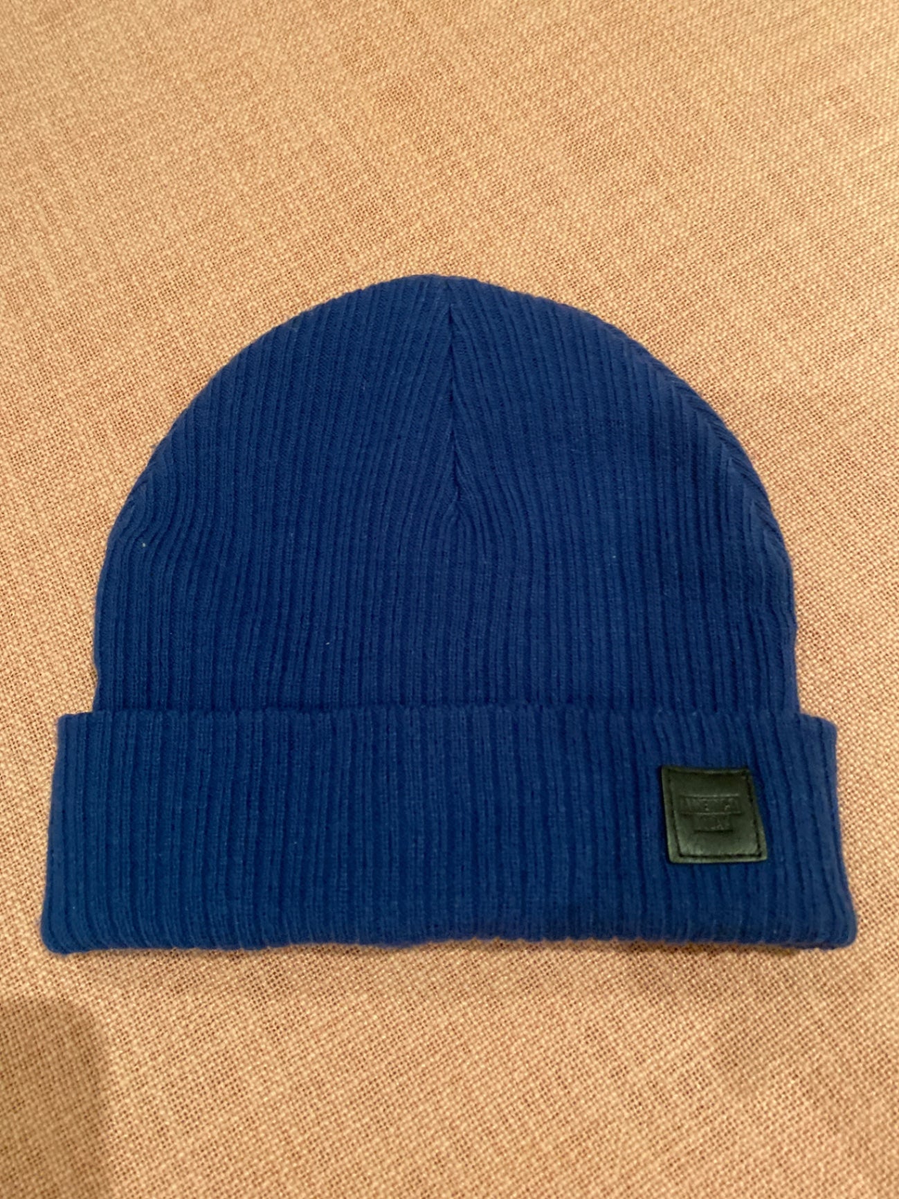 Blaue Mütze