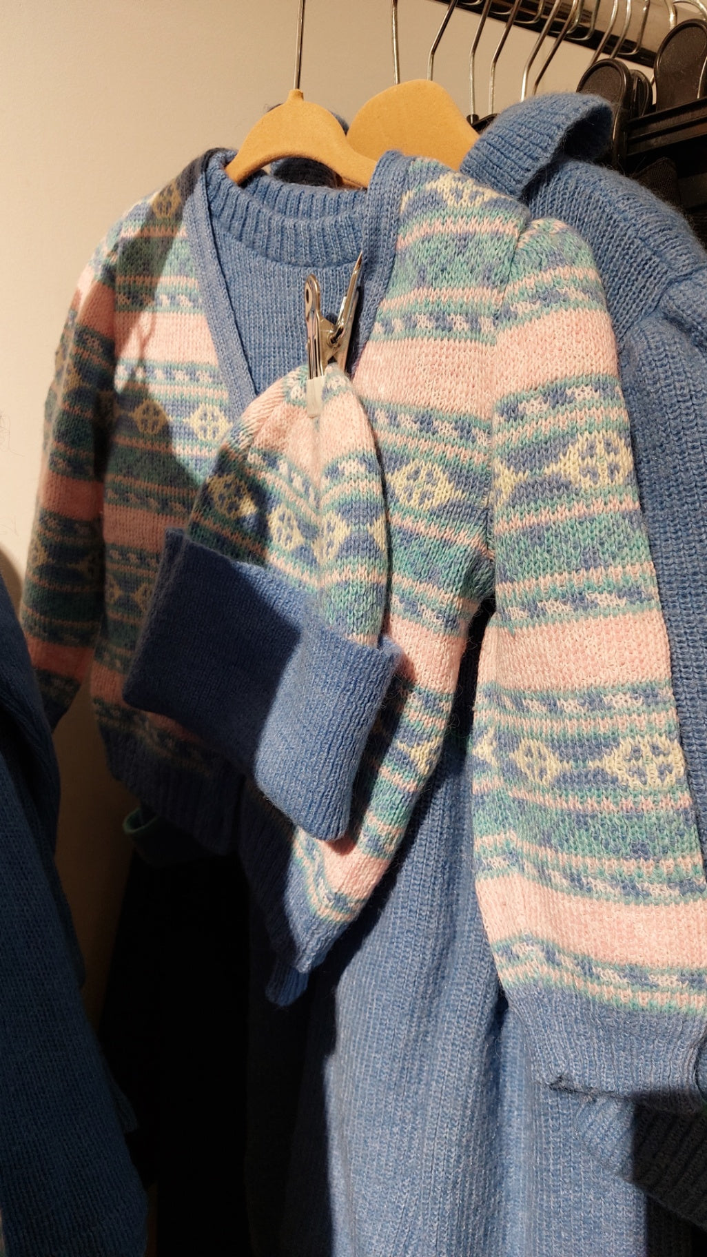 Marese 4-TEILER Pulli/Hose/Mütze/Jacke Blau & Rosa Größe: 98/104