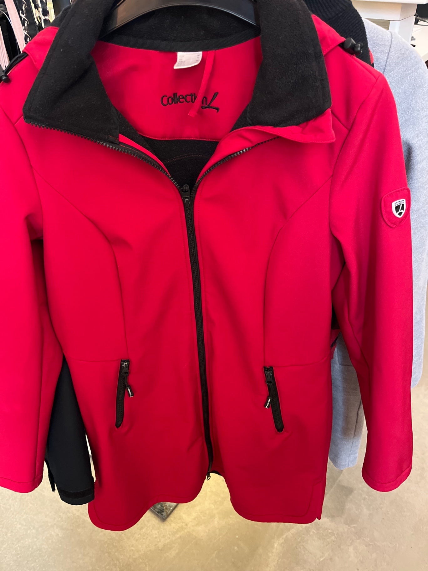 Collectiv Softshellmantel B-Ware: kleines Loch vorne Größe: 36