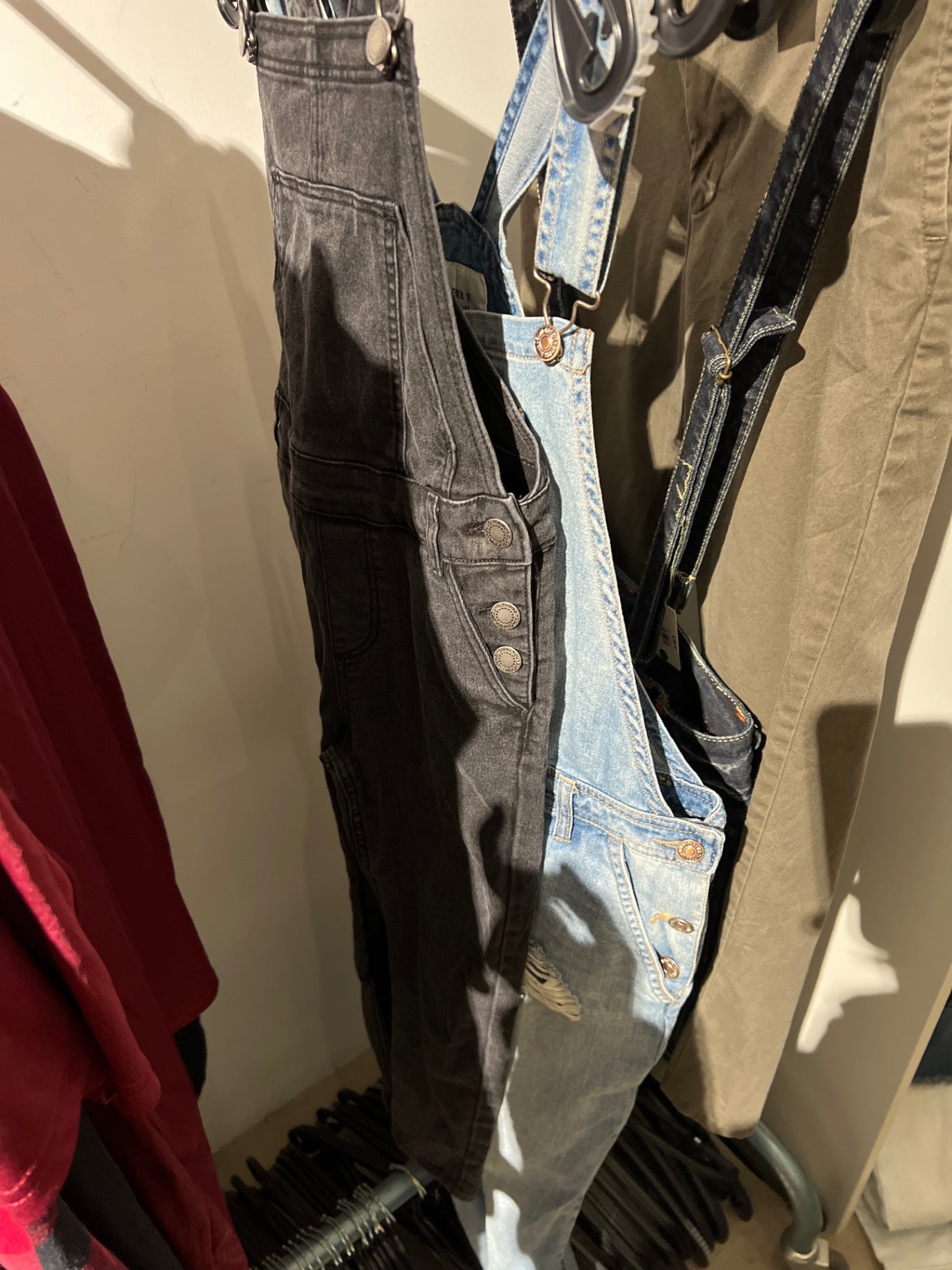 H&M Latzhose Größe: 140