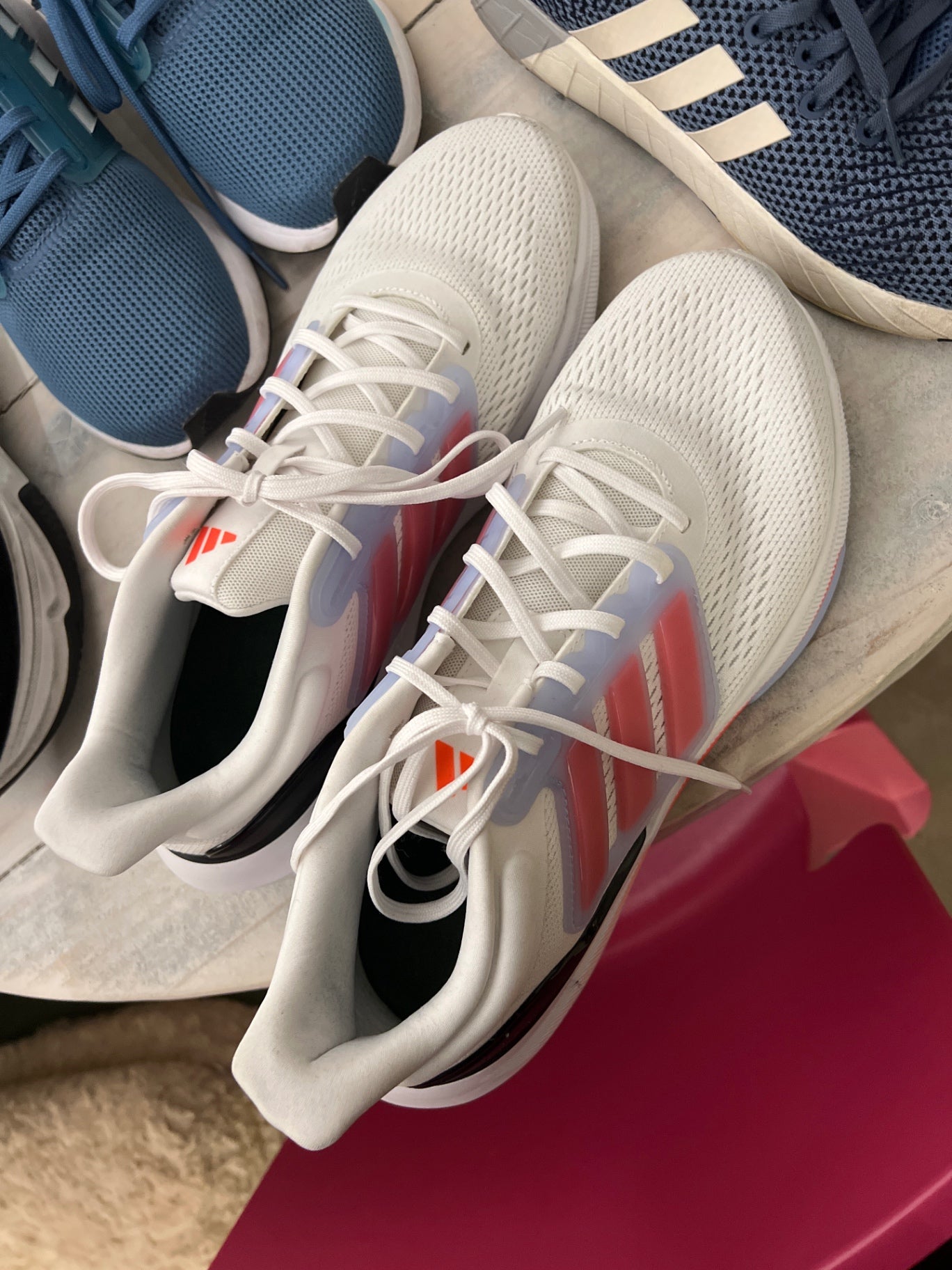 Adidas Sneaker Größe: 44