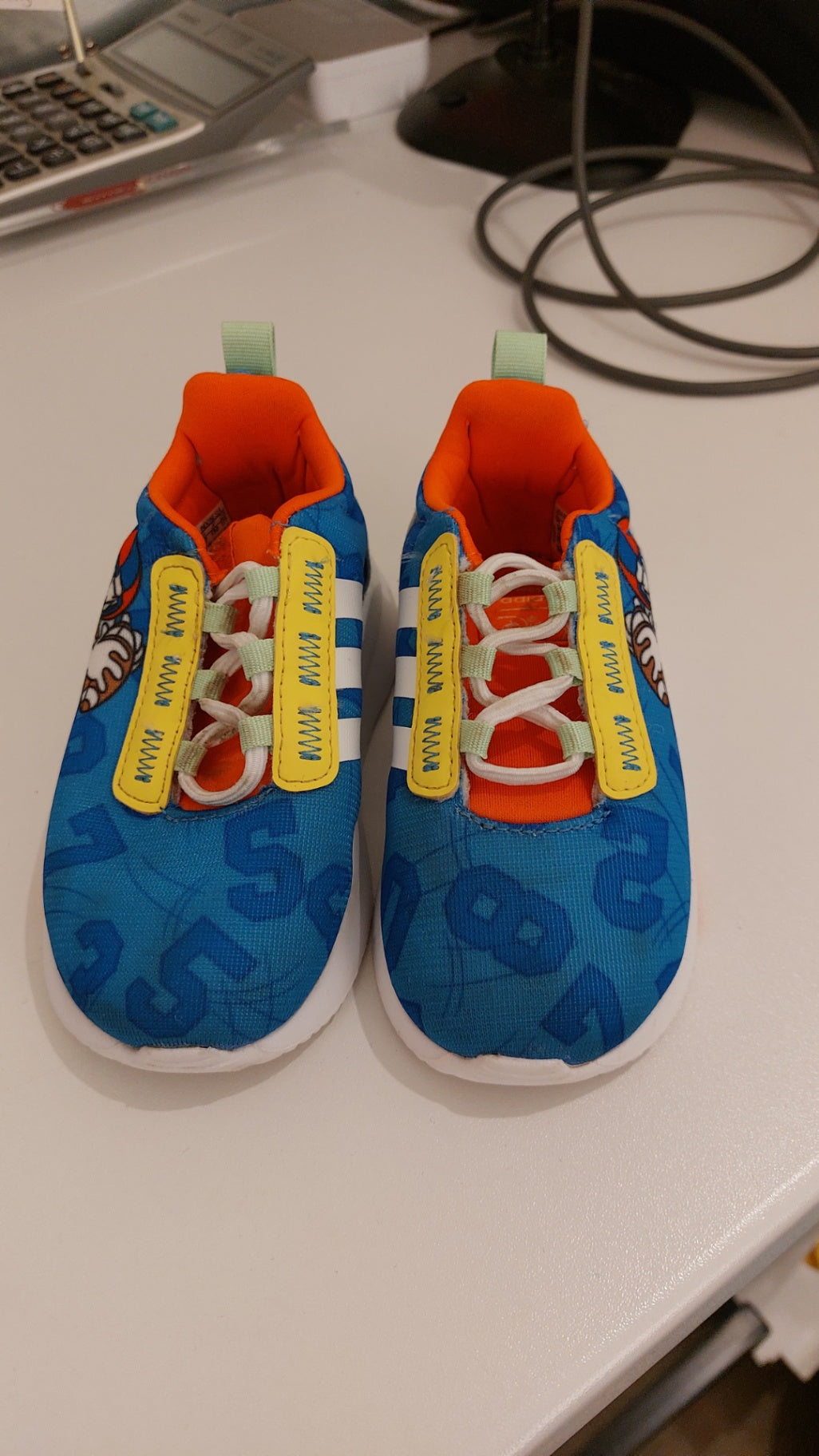 Adidas Sneaker Größe: 22