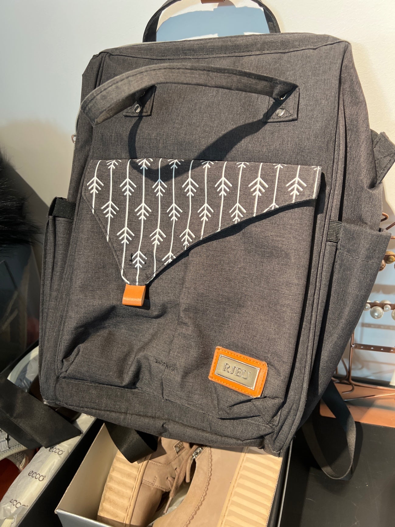 RJEU Rucksack Grau
