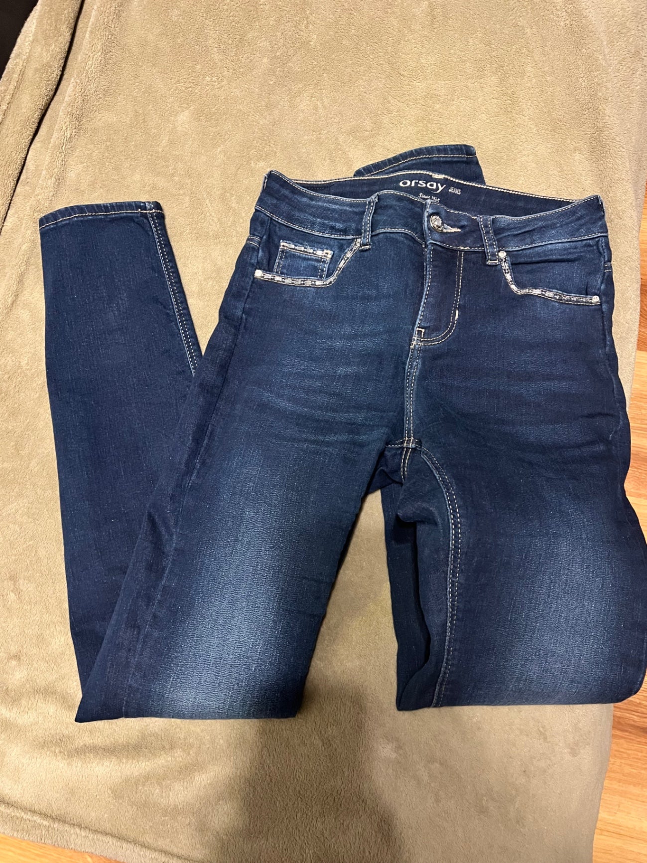 Orsay Jeans Dunkelblau mit Glitzeranteil Größe: 36
