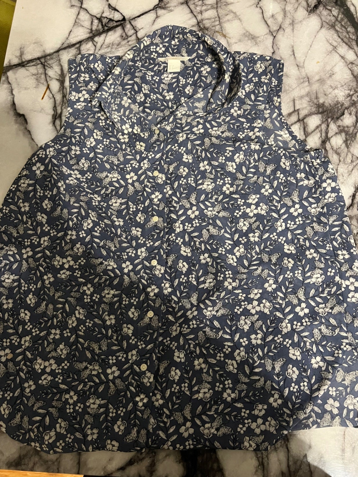 H&M Bluse Dunkelblau mit floralem Muster Größe: 38