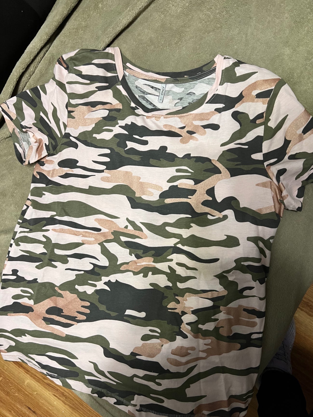 Only T-Shirt Mehrfarbig (Camouflage) Größe: M
