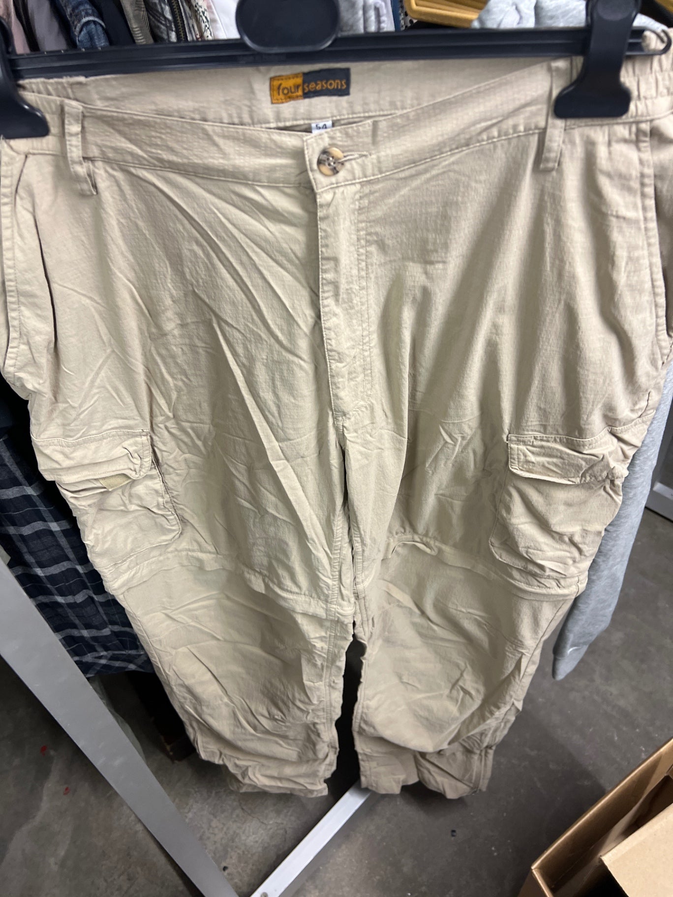 four seasons Hose Beige Größe: 54