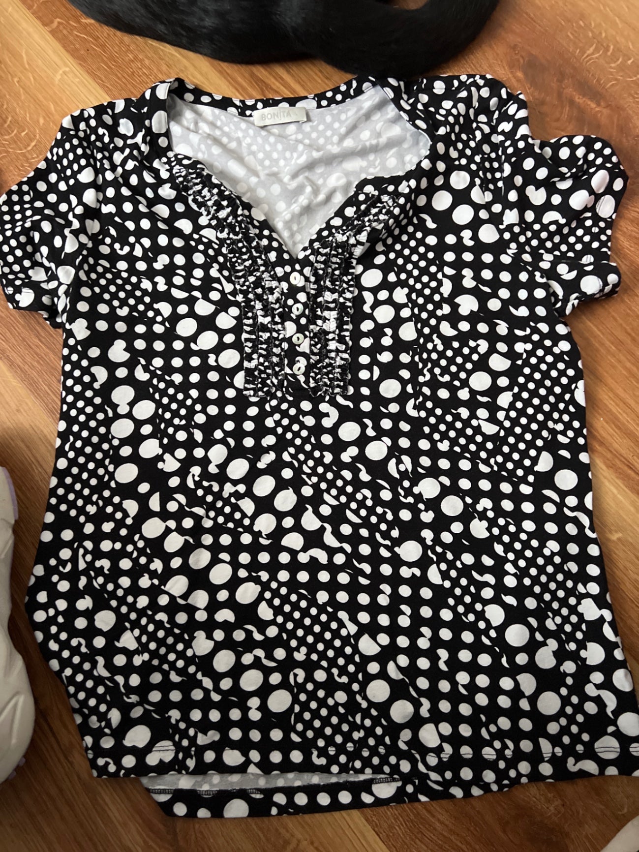 Bonita T-Shirt Schwarz und Weiß Größe: L