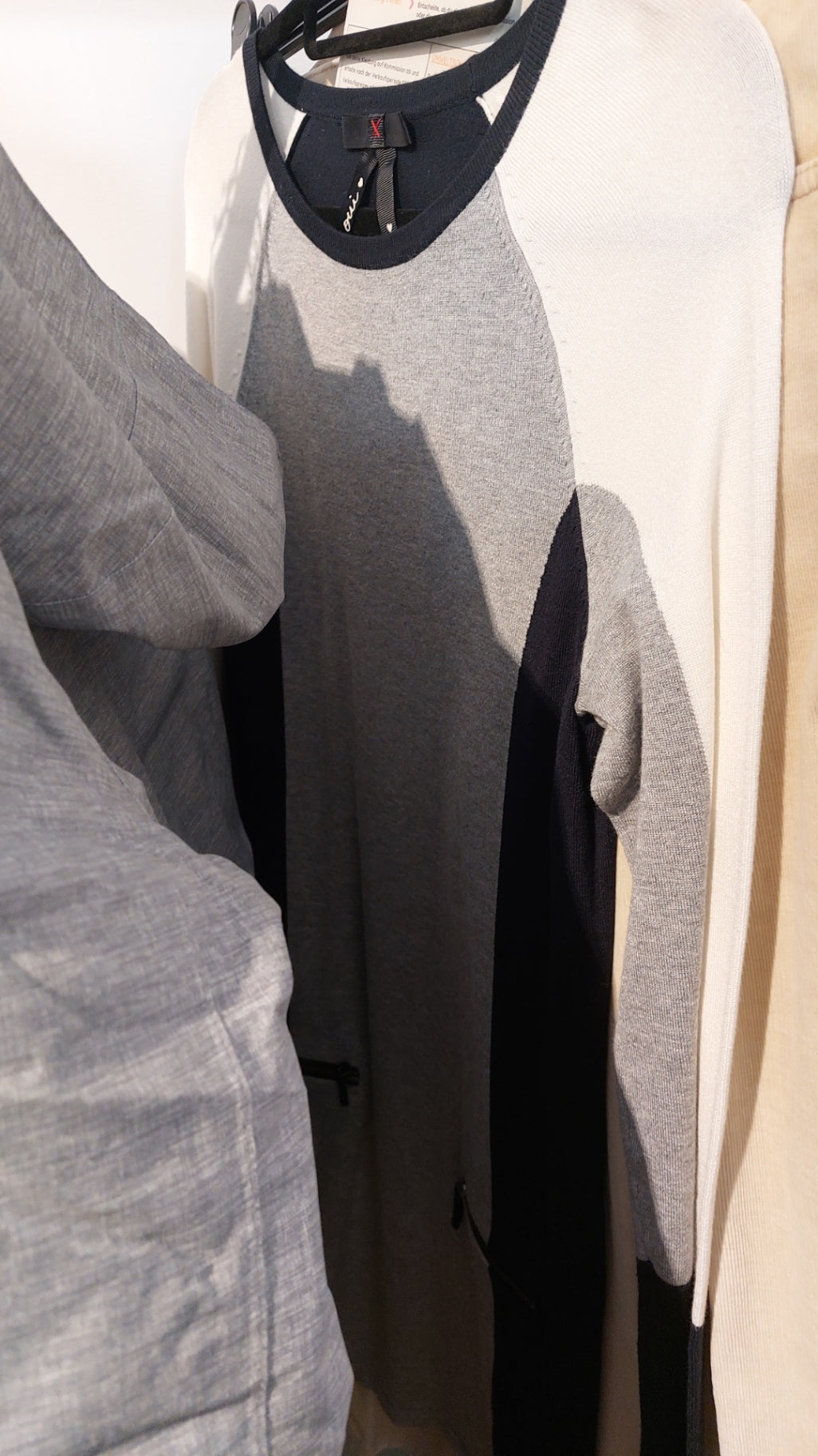 Oui Kleid Grau, Schwarz, Weiß Größe: S