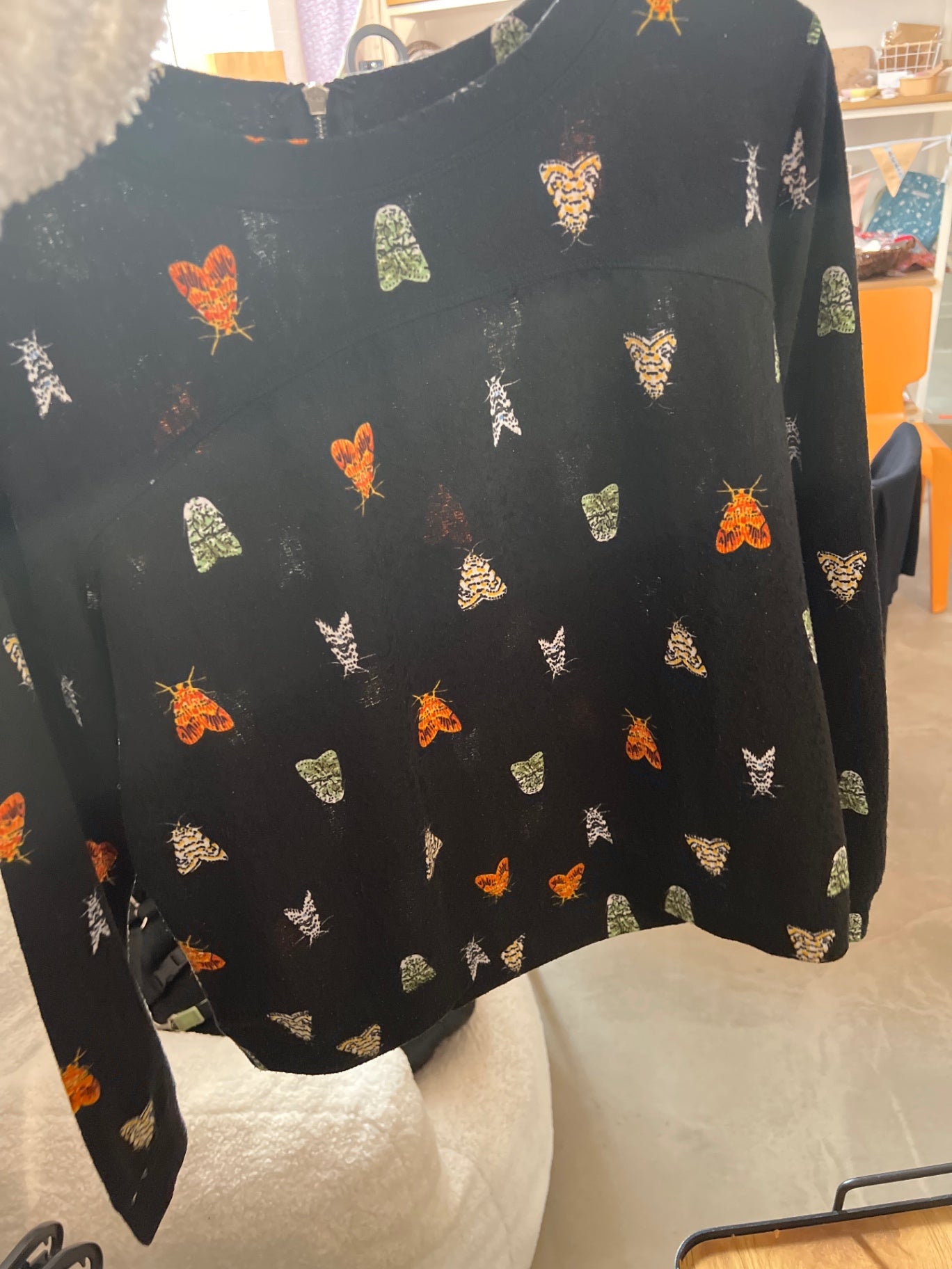H&M Langarm-Shirt Motten Größe: M
