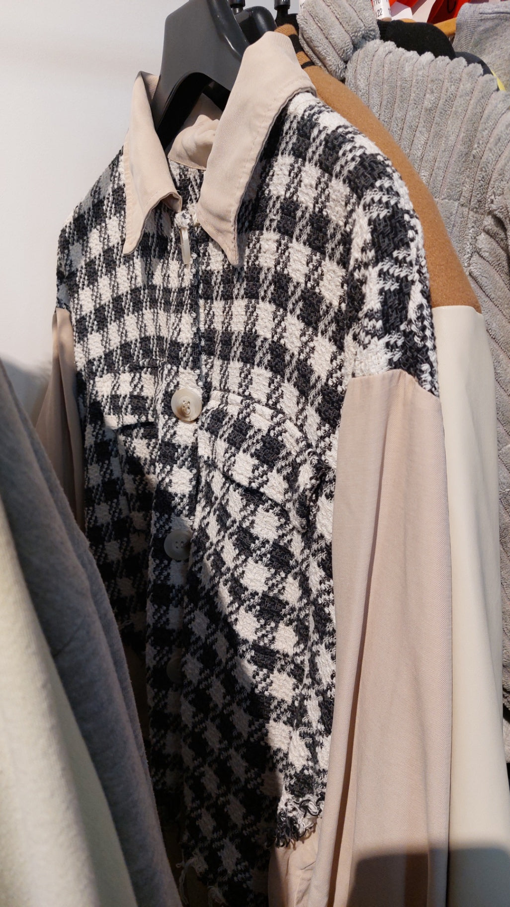 Hemdjacke Schwarz-weiß -Beige Größe: M