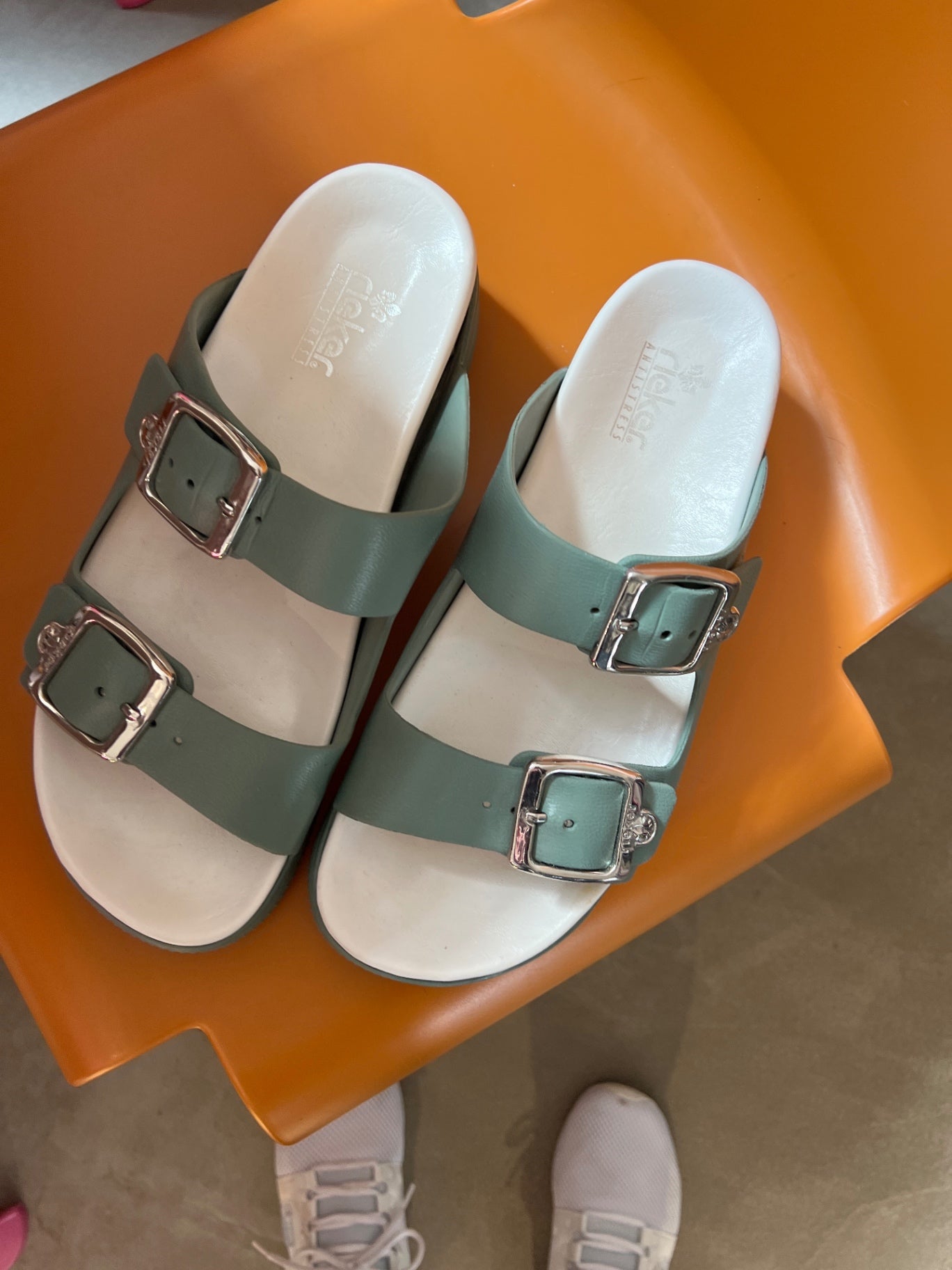 Rieker Sandalen Grün Größe: 42/43