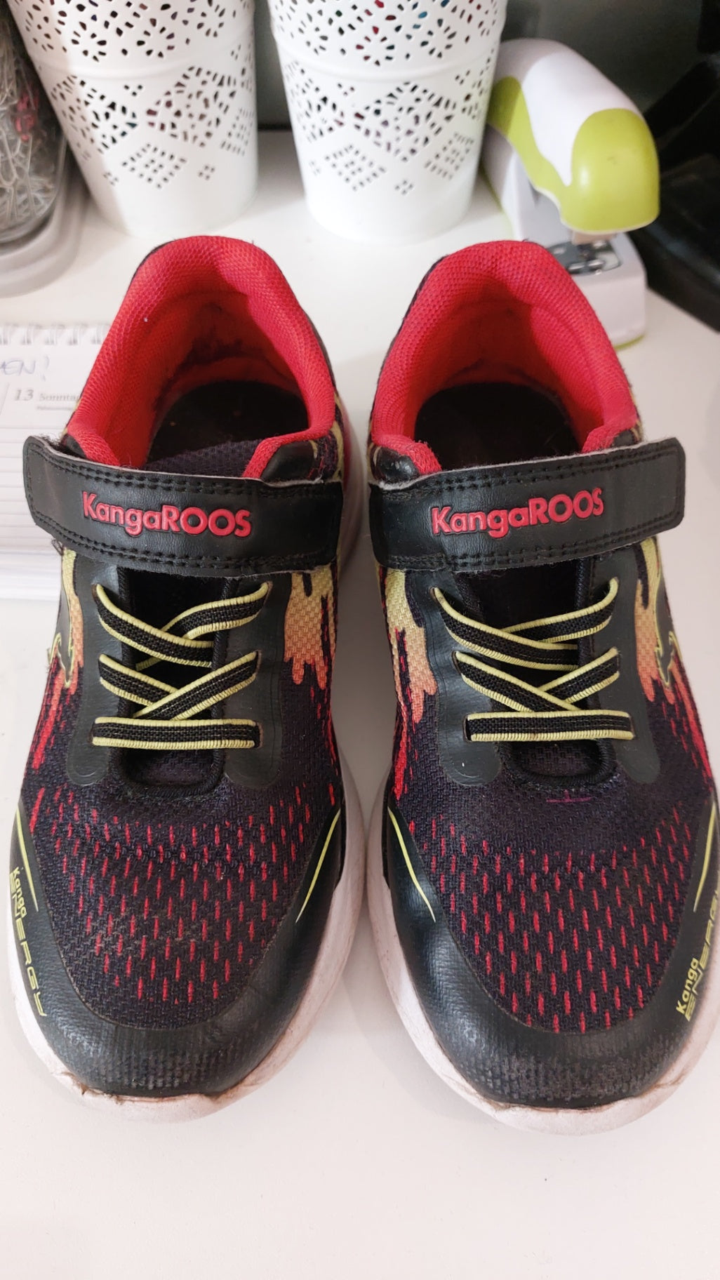 KangaROOS Sneaker Schwarz/Rot Größe: 31