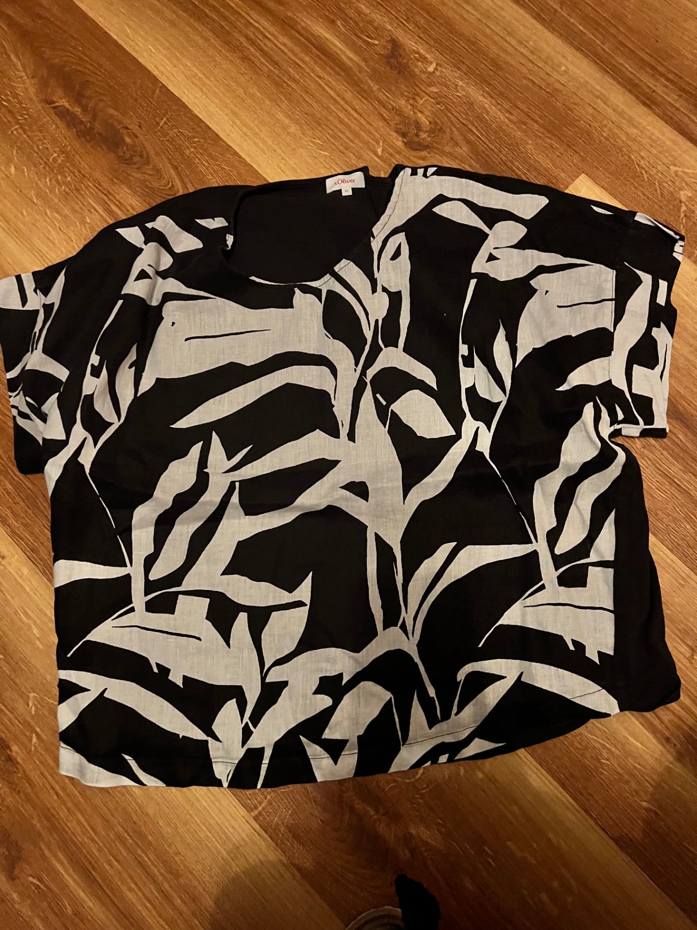 S. Oliver T-Shirt Braun Weiß Größe: 42