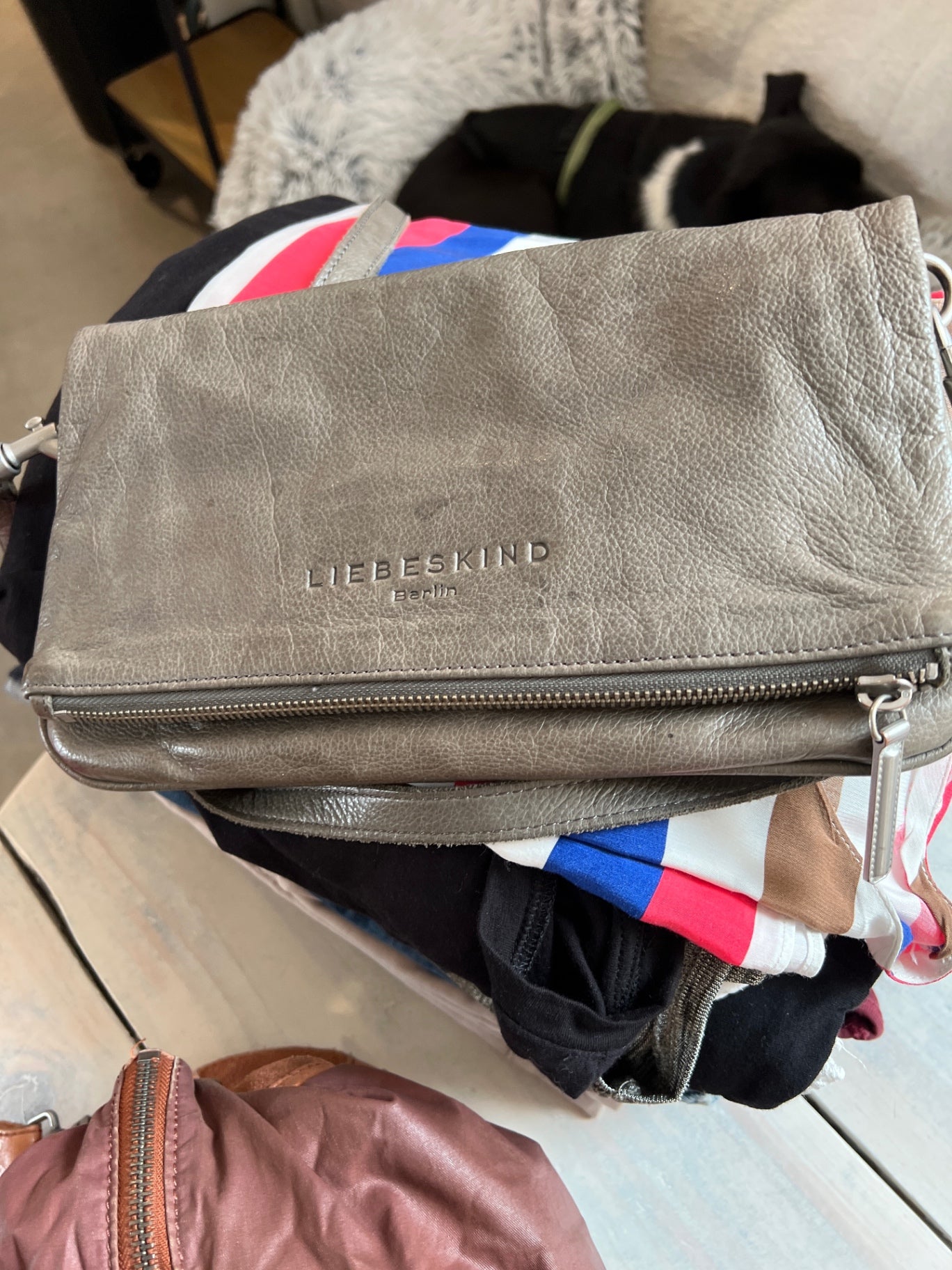 Liebeskind Tasche Grau