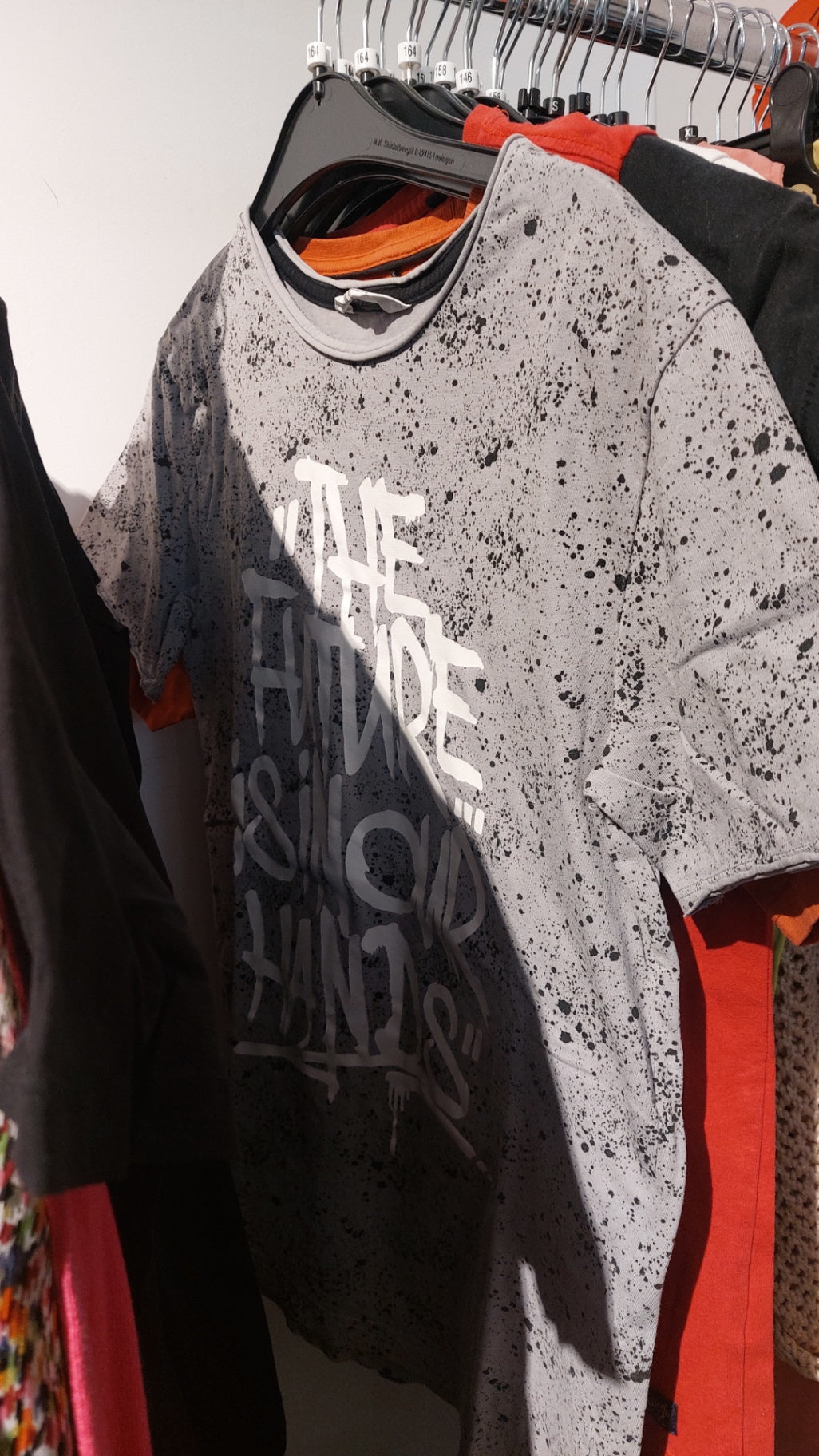 H&M T-Shirt Grau mit Schwarz Gr.: 164