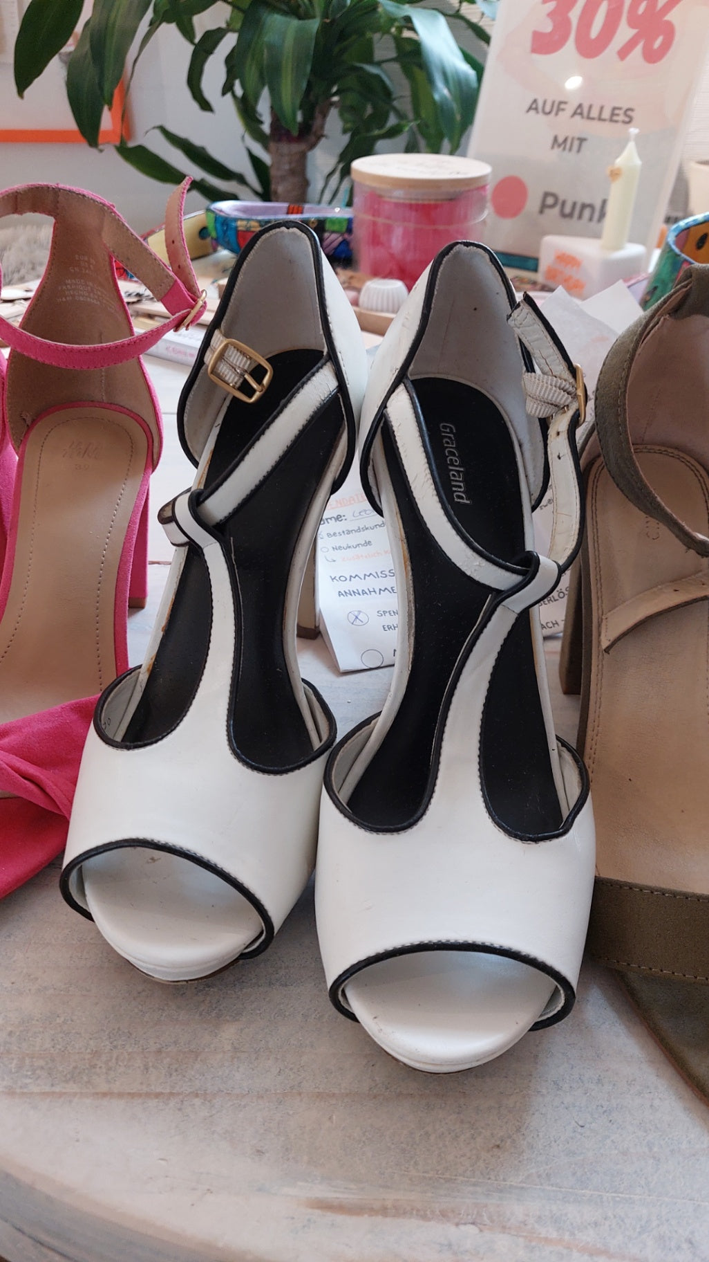 High Heels Schwarz/Weiß Gebrauchsspuren Gr.: 39