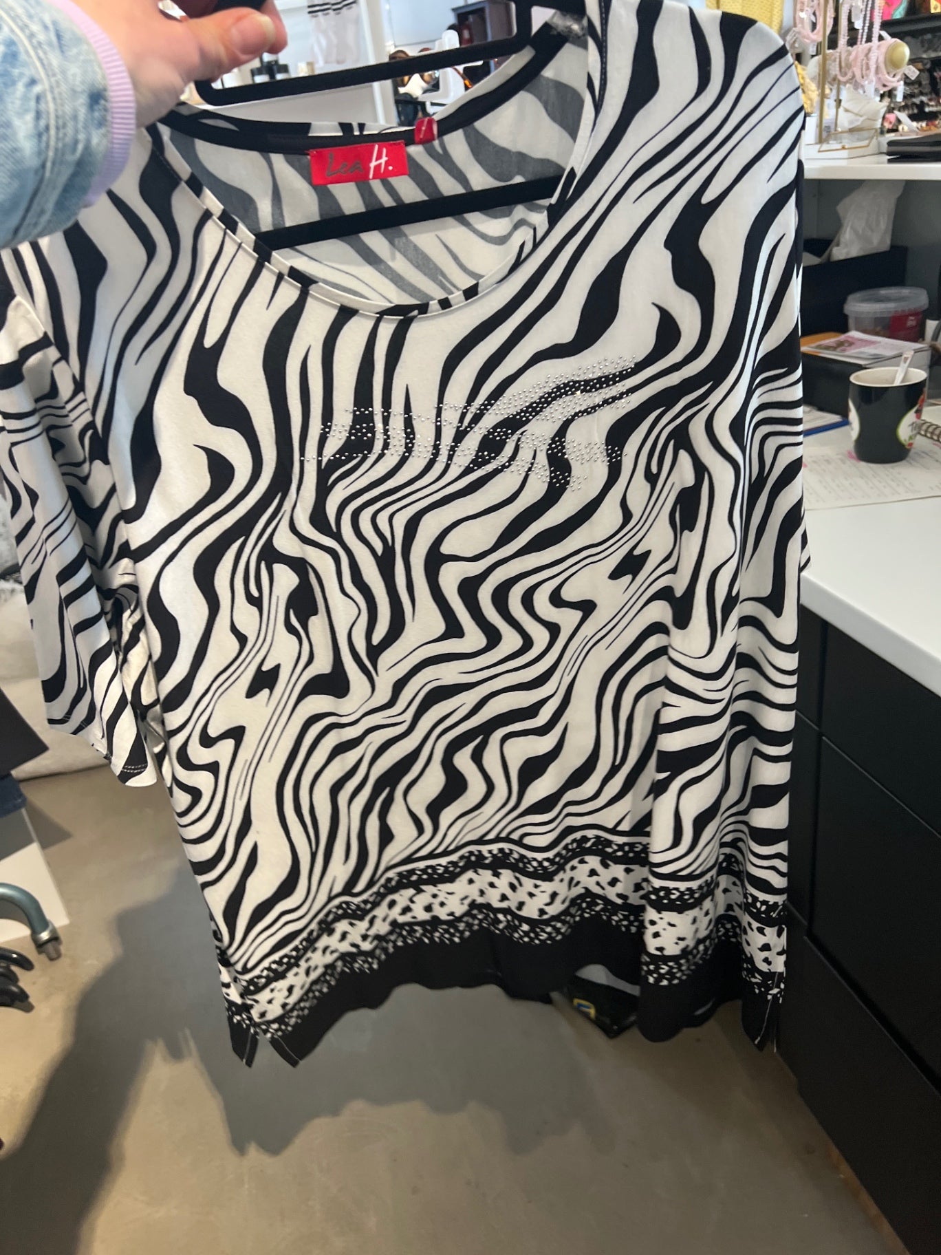 NEU Lea H. T-Shirt Schwarz Weiß Gr.: 48