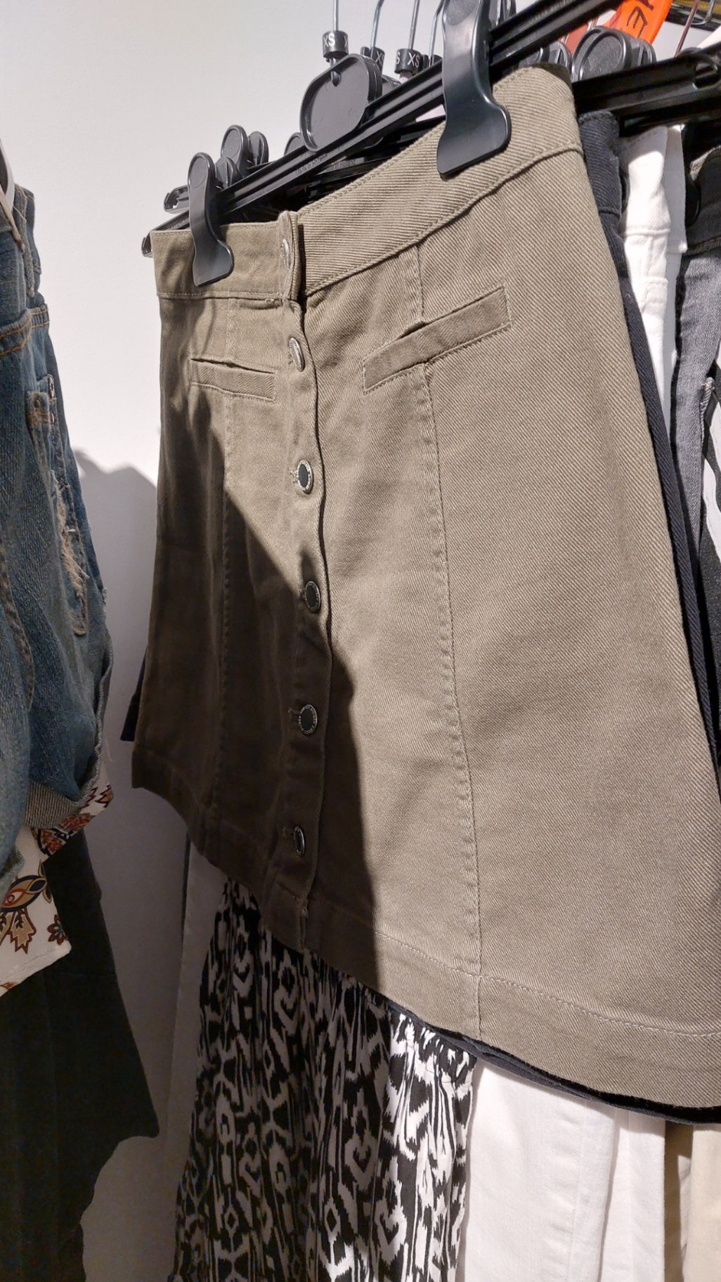 DIVIDED Rock Khaki Gr.: XS
