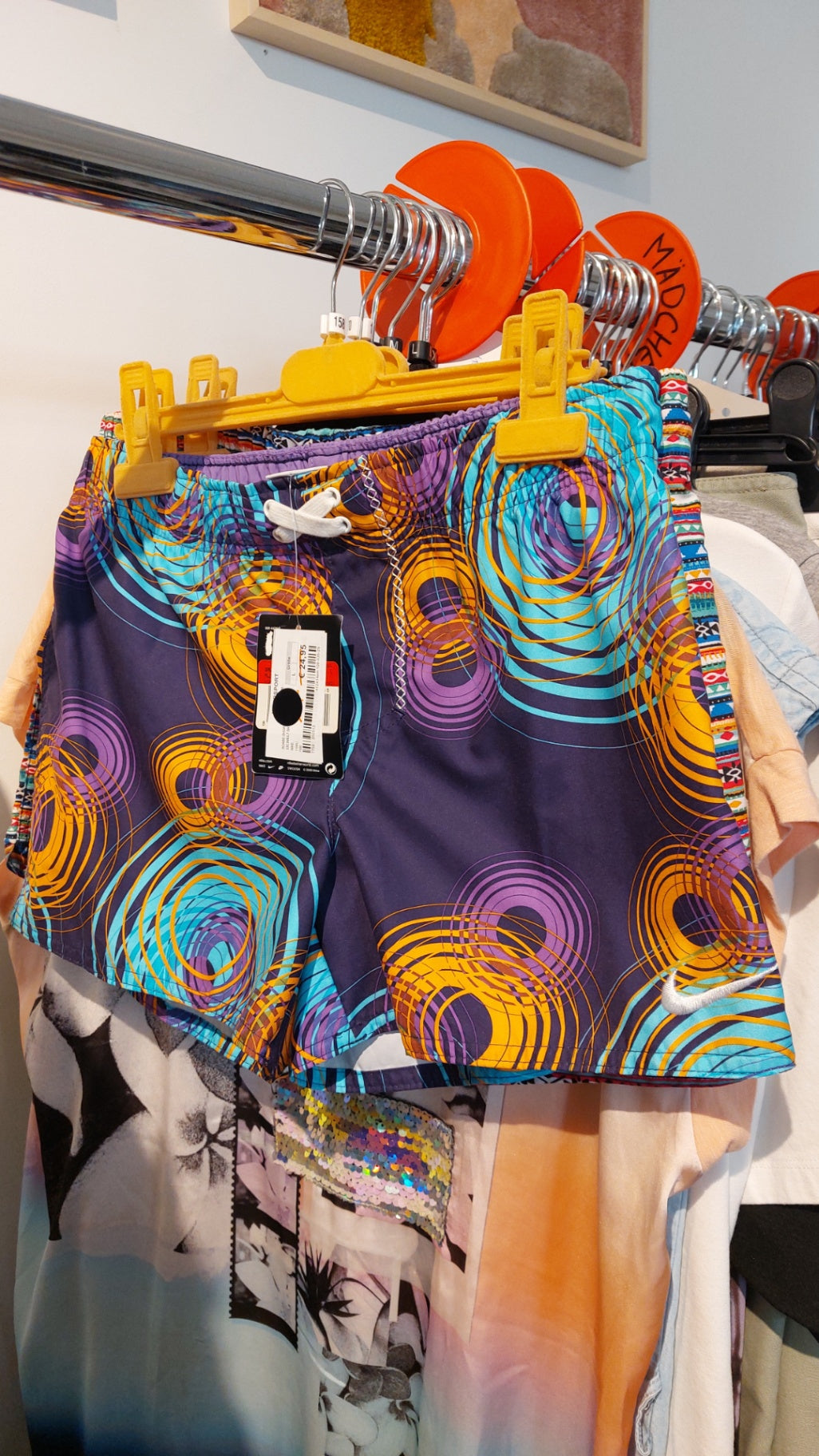 Nike Shorts Bunt Gr.: 158