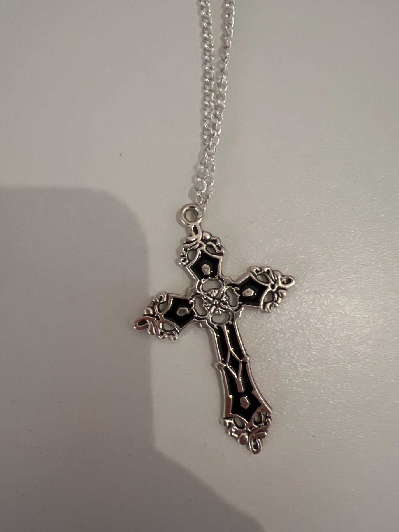 Corvus Luna Kette Kreuz Schwarz