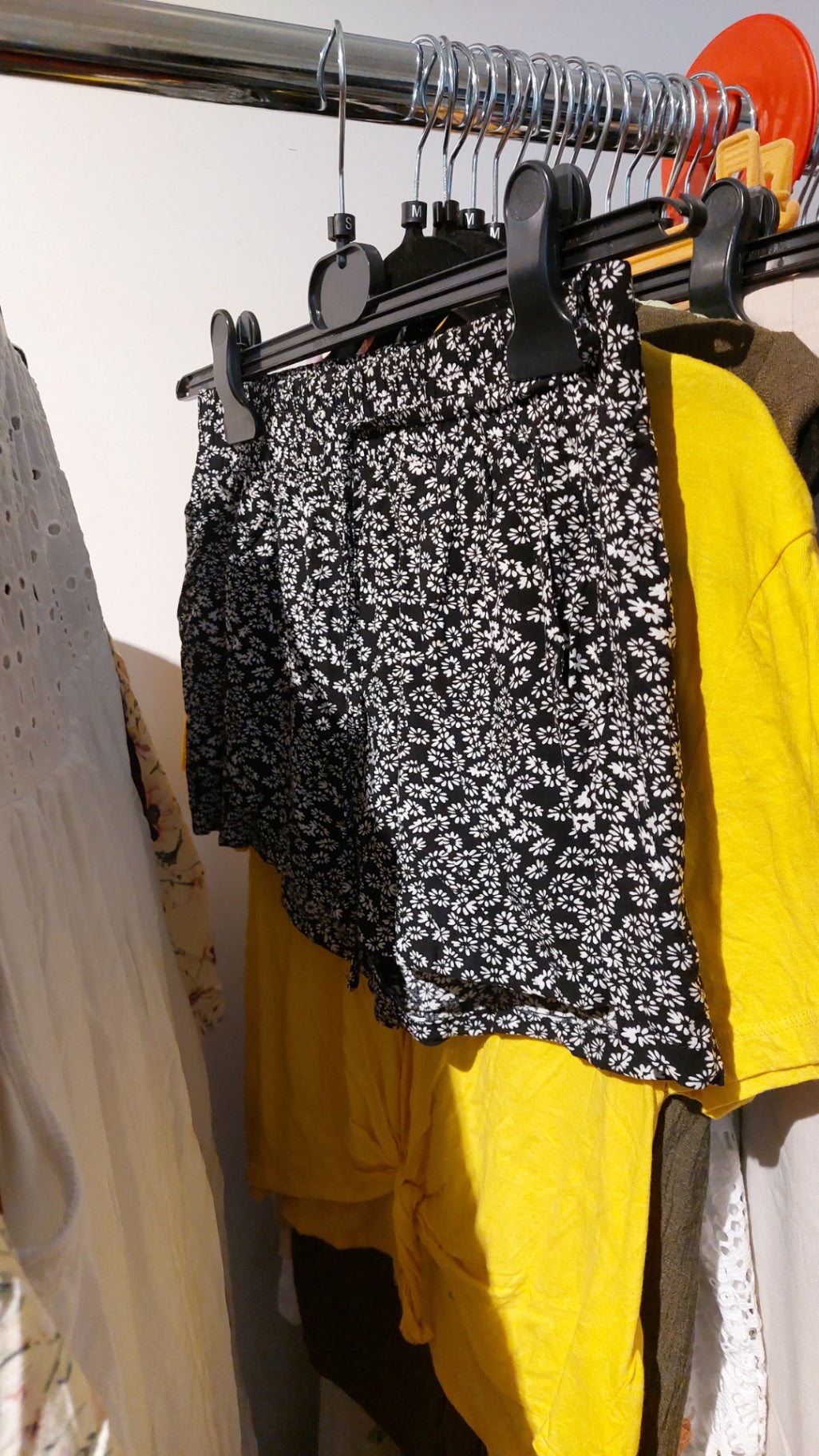 MyHaileys Shorts Schwarz mit Weiß Gr.: S