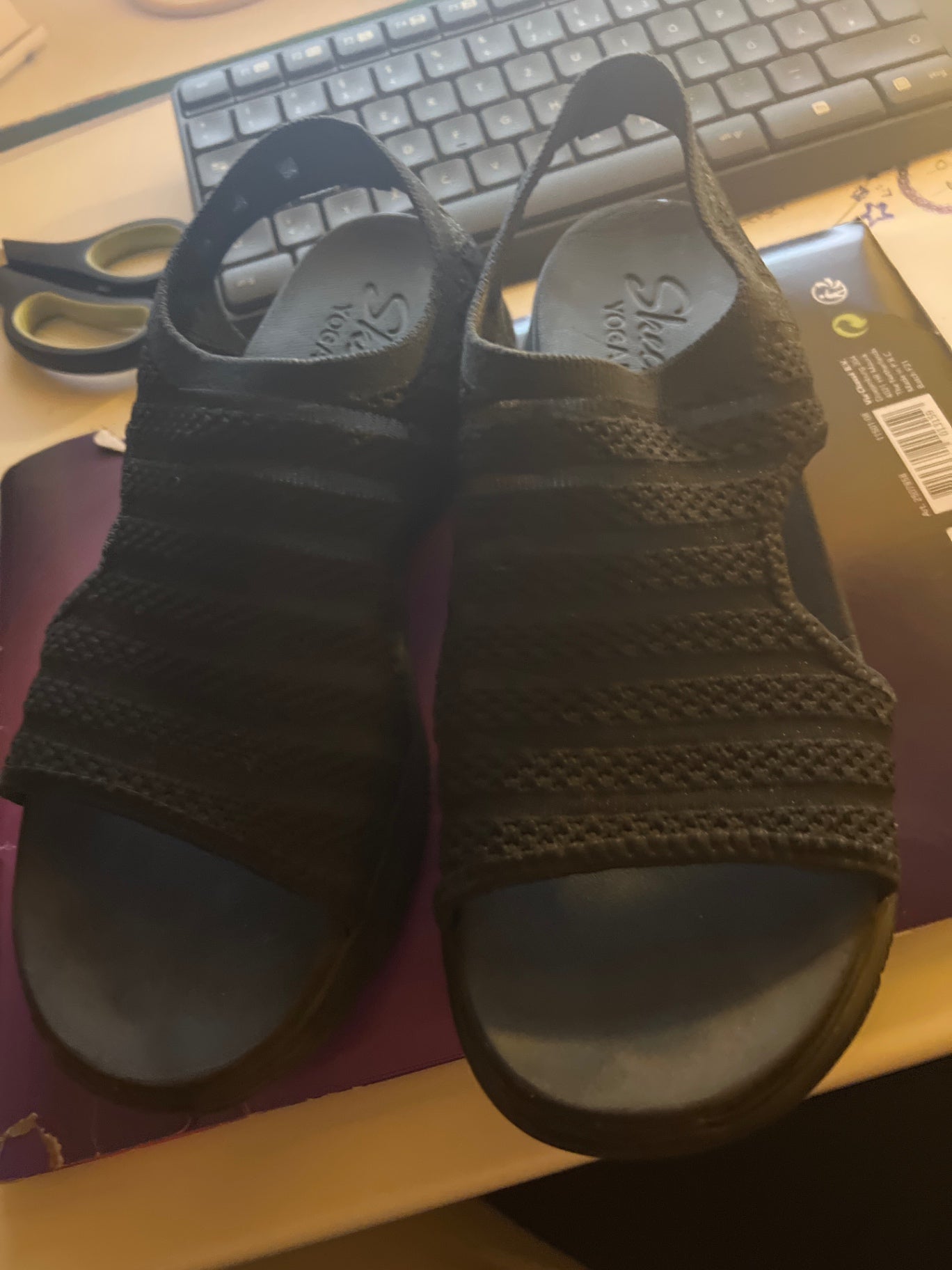 Skechers Sandalen Schwarz Gr.: 38