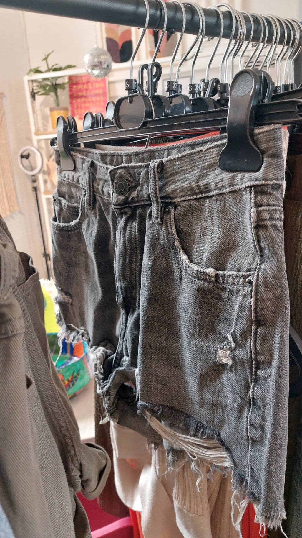 Pull & Bear Shorts Grau Gr.: 36