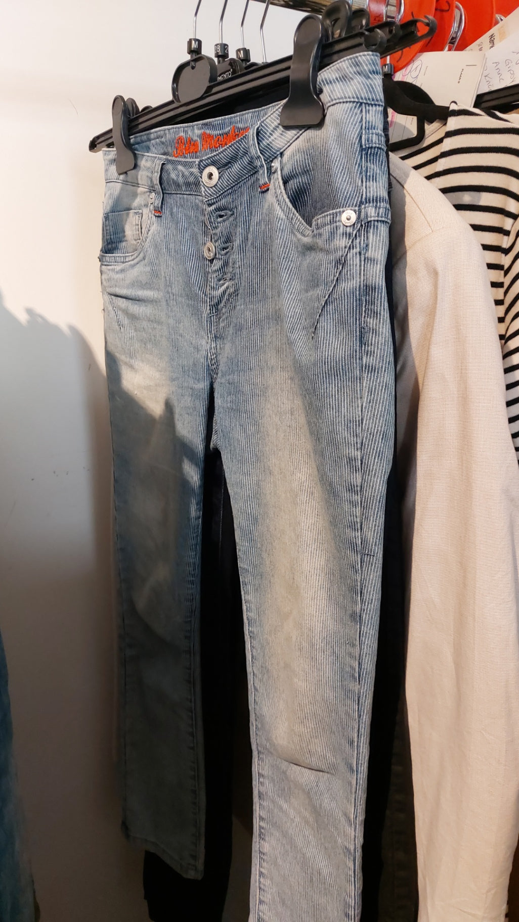 Blue Monkey Jeans hellblau gestreift Gr.: M