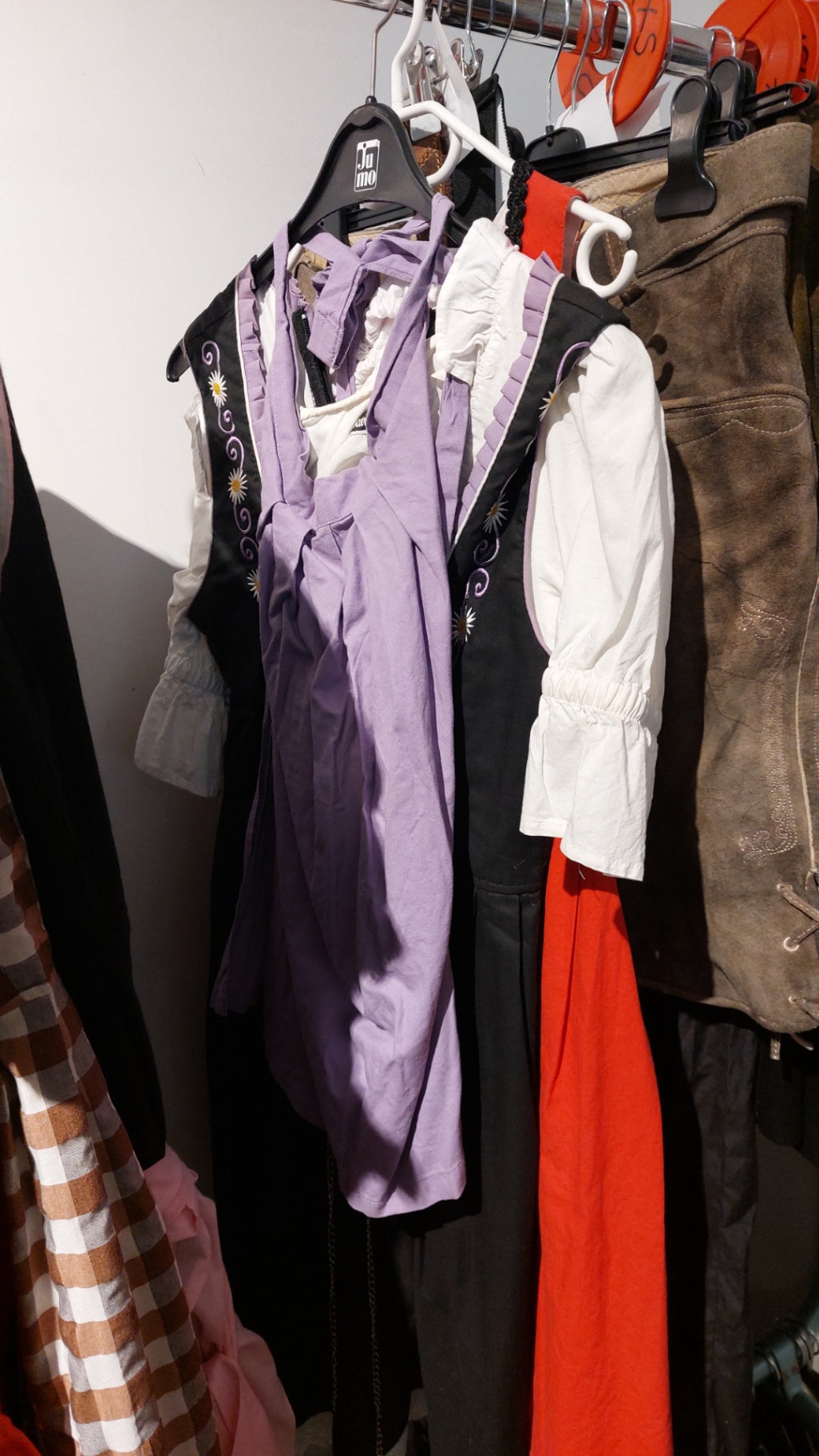 Oscartrachten Dirndl Violett & Schwarz Gr.: 38