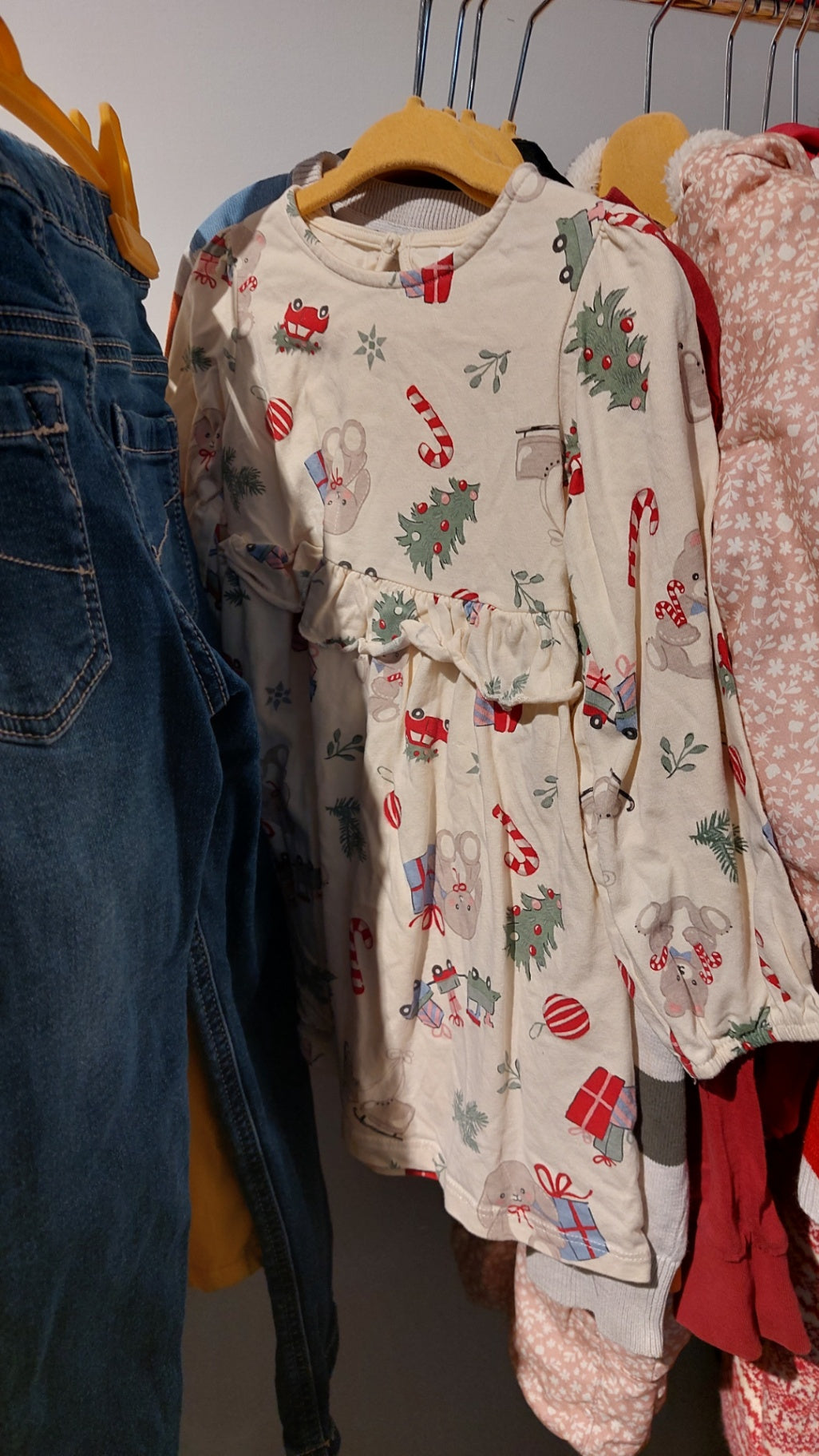 H&M Kleid Cremefarben weihnachtlich Gr.: 92