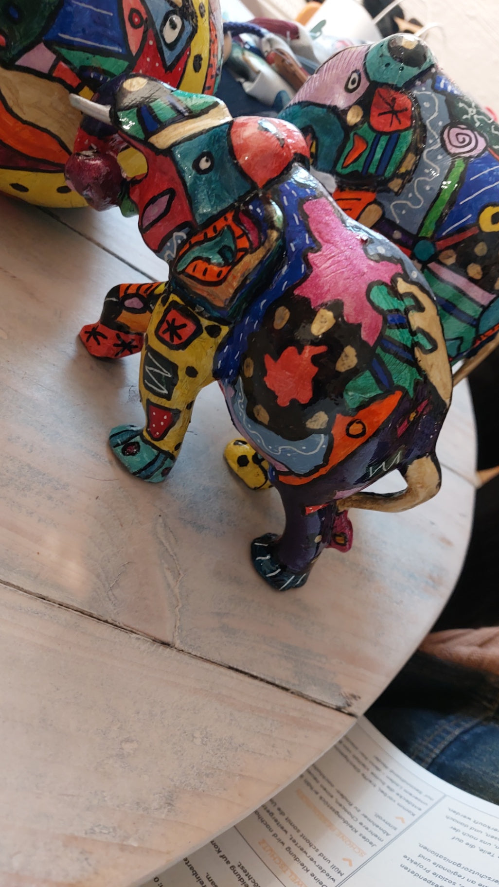 Pop-UP Upcycling Holzfigur Elefant Bunt