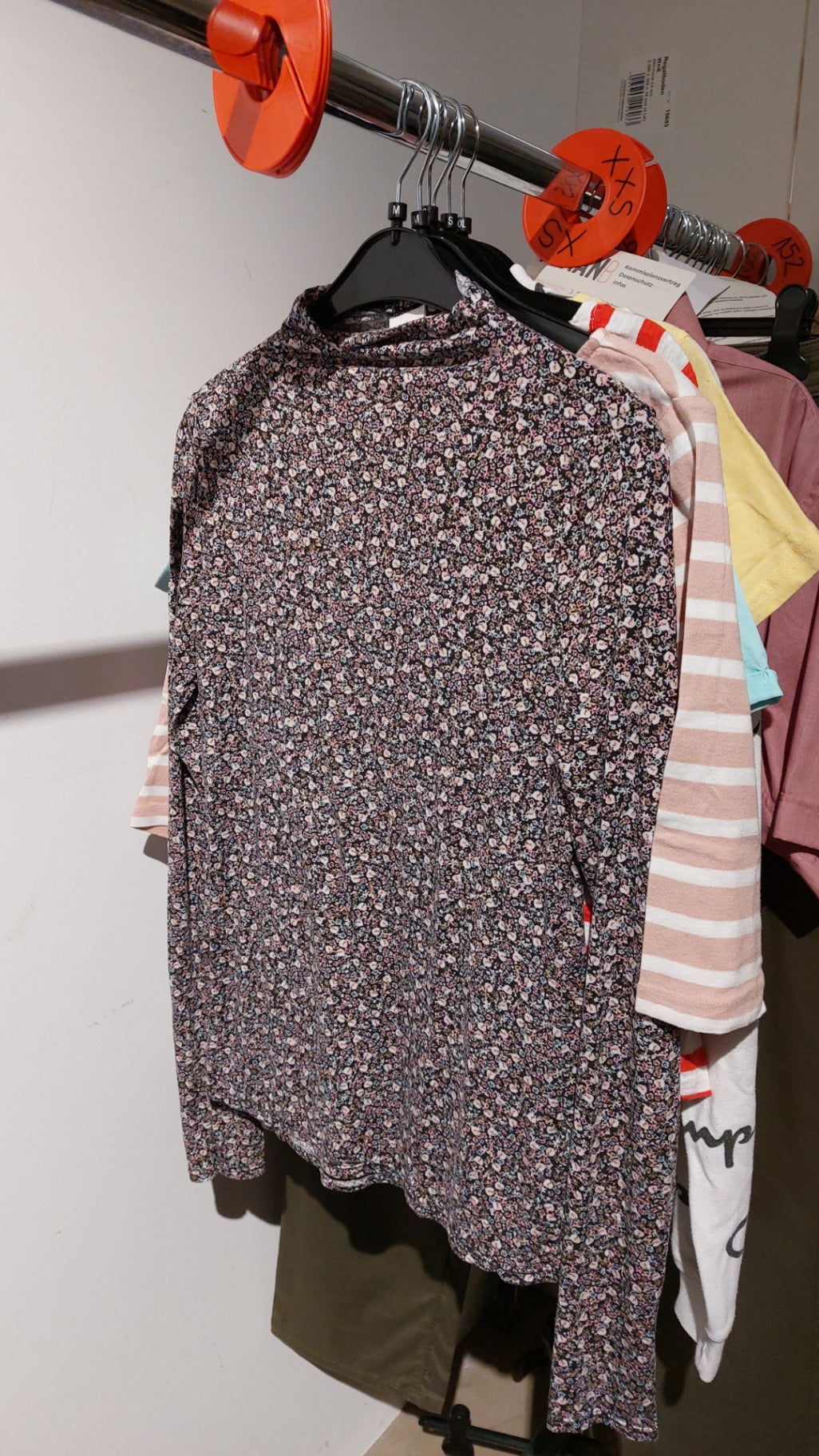 H&M Langarmshirt Bunt mit Blumen Gr.: M