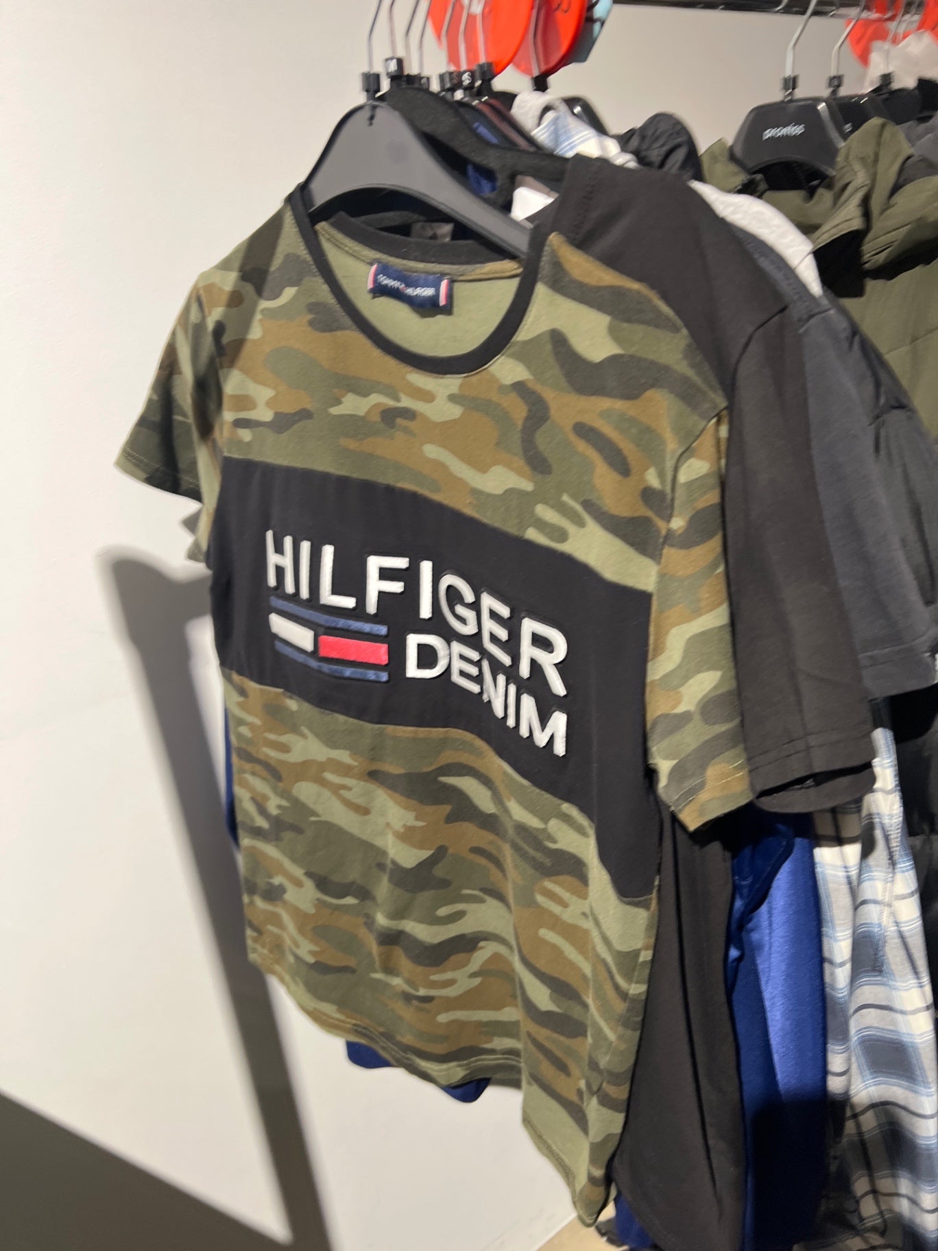 HILFIGER T-Shirt Camouflage Gr.: S