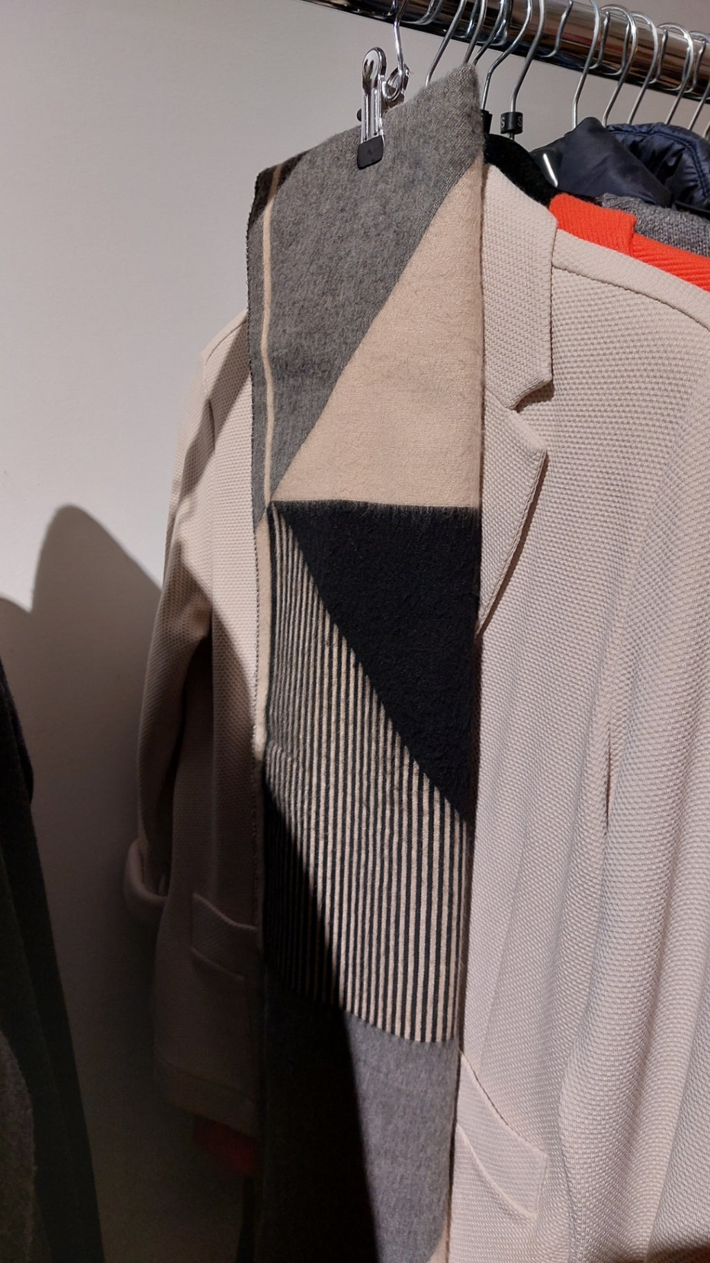 Bonita Schal Beige, Grau, Schwarz