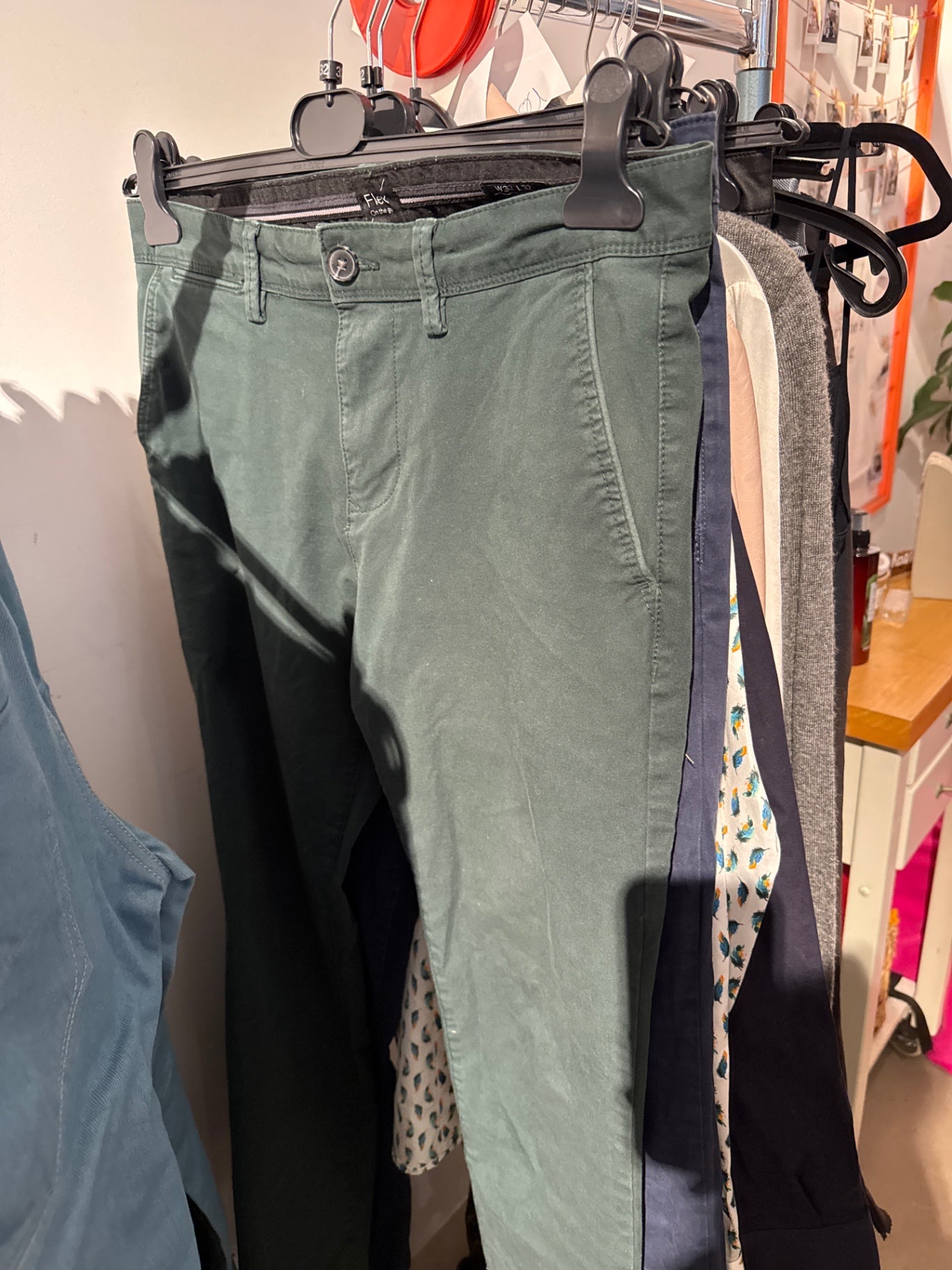 C&A Hose Grün Gr.: 32