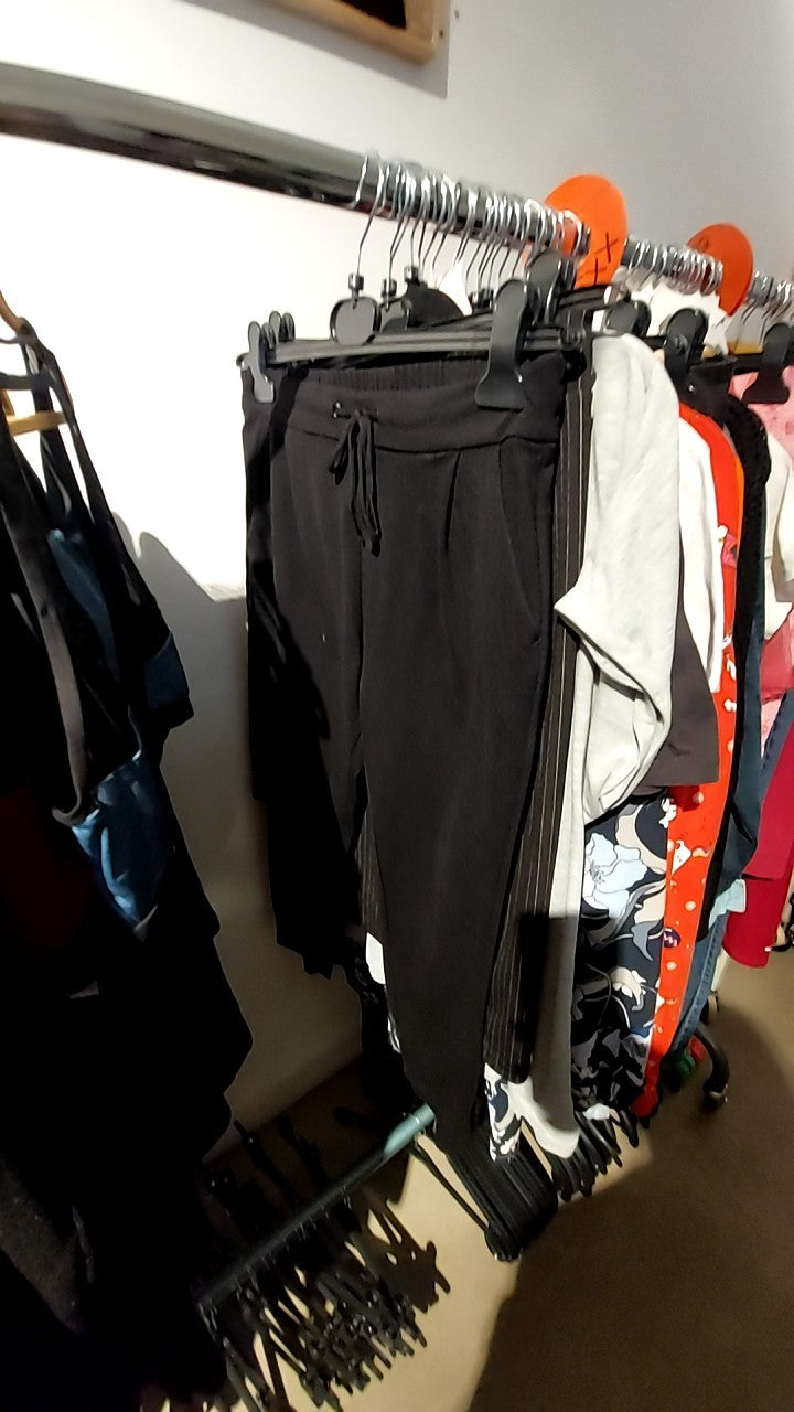 VERO MODA Stoffhose Schwarz Gr.: M