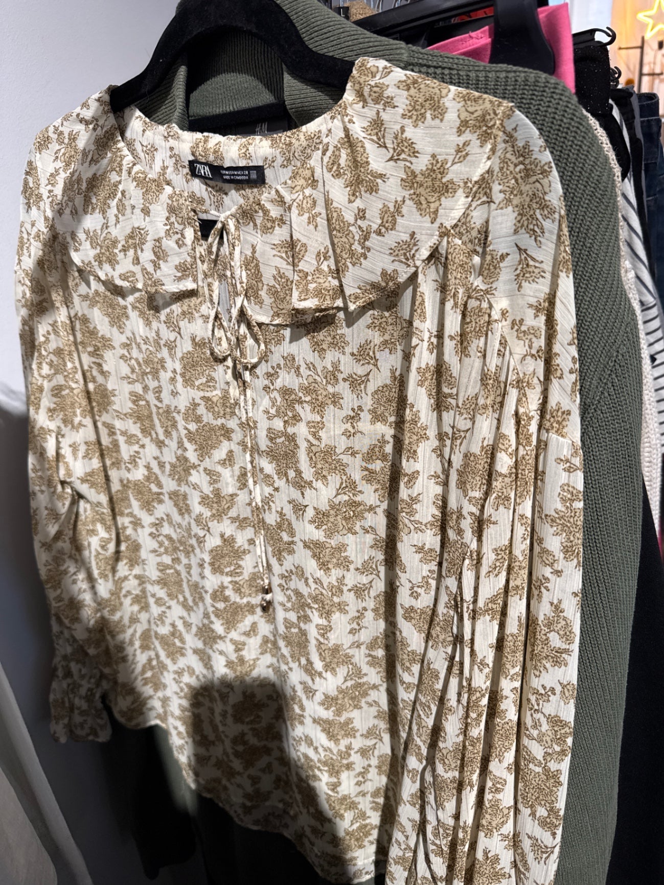 ZARA Bluse Beige und Gold Gr.: M