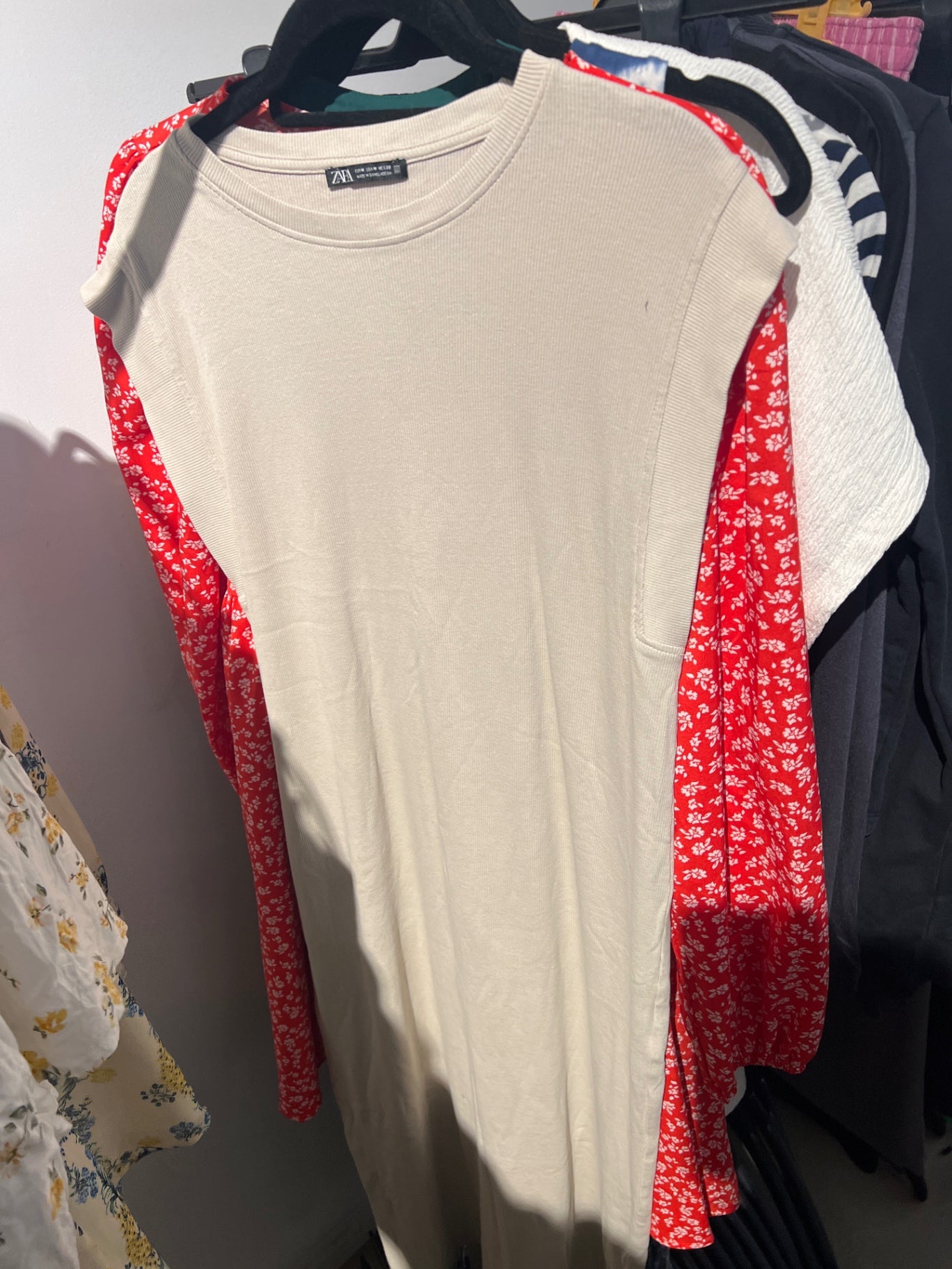 Zara Kleid Beige Gr.: M